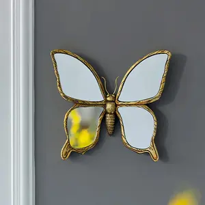 🪞 Gold Mirrored Butterfly Pattern Design Wall Decor | Vintage Style Artistic Insect Art | Resin Frame Hanging Ornament | Boho Home Decoration (1 Unit)