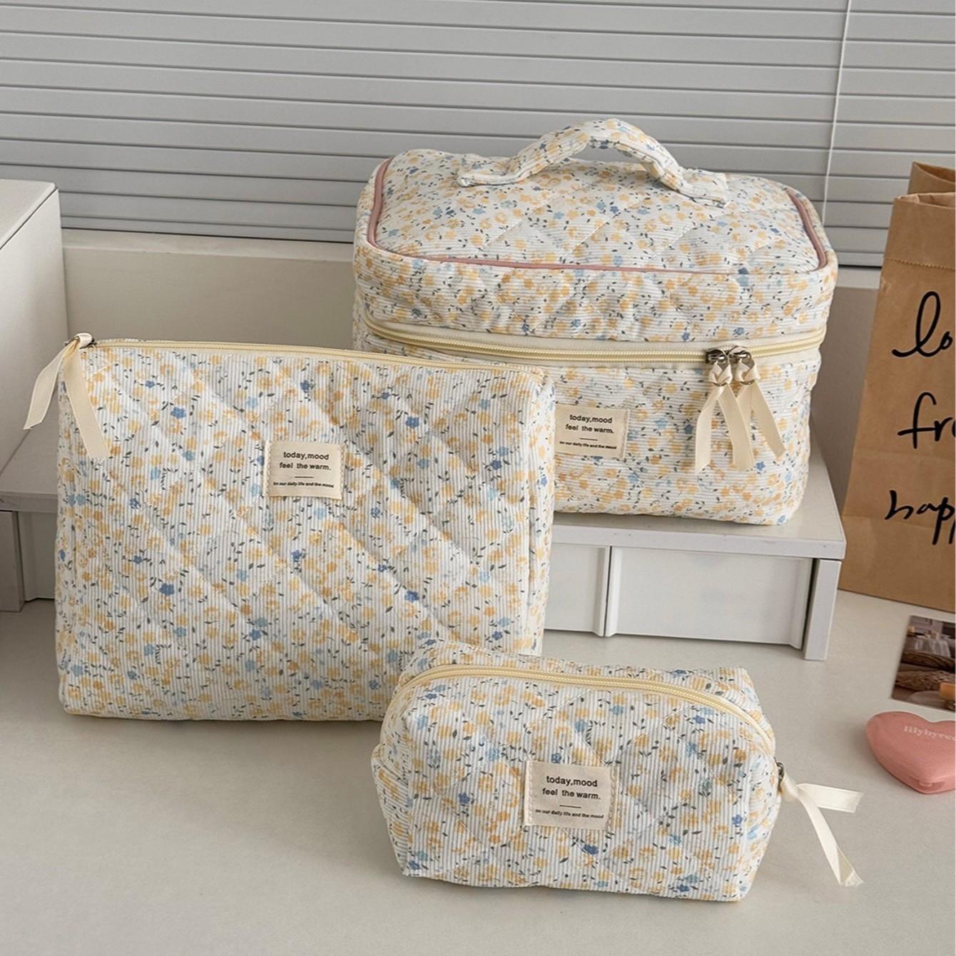 3-Piece Quilted Travel Makeup Bag Set, Large Capacity, Washable, Floral Pattern, Portable, Ideal for Women/girls, Perfect Gift