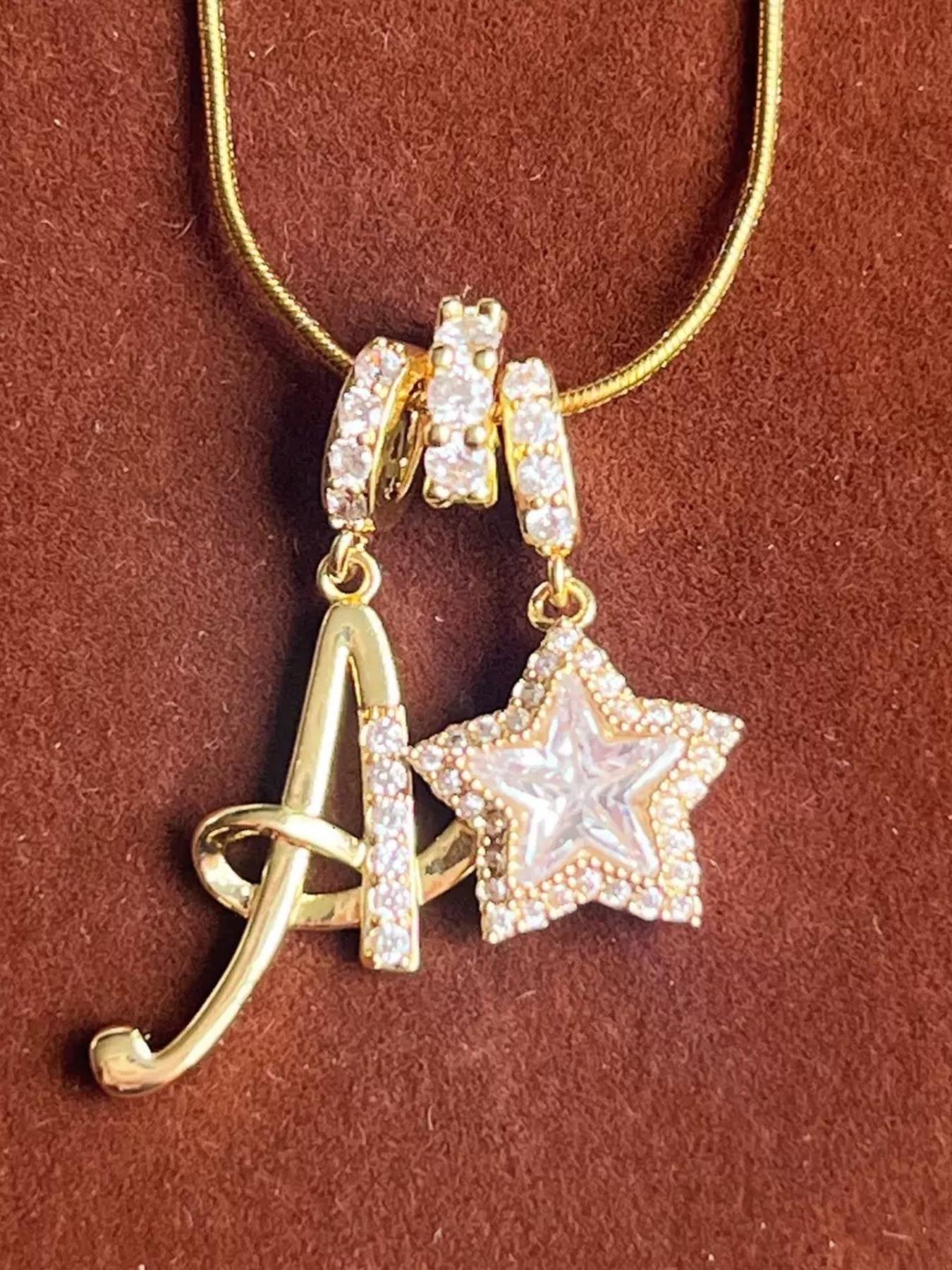 Elegant Sweet 26 Letter Zirconia Star Pendant Necklace, Necklace Initial, High End Necklace, Perfect Gift for Mom Or Girlfriend for Valentine's Day, Mother's Day & Birthdays, Personalized Jewelry Gift