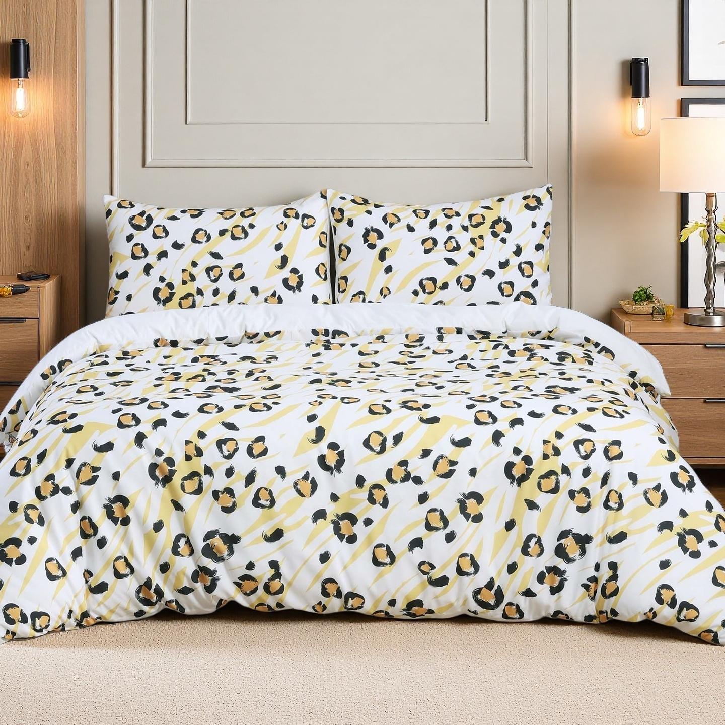 Extra Large Leopard Print Bedding Set, 3-Piece Polyester Comforter and Pillowcases, Modern Style Bedding for All Seasons