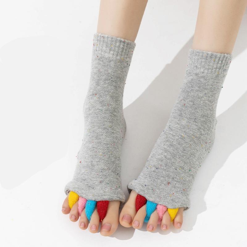 Five-Toe Separator Socks for Men Women, Breathable Comfort Toeless Socks, Massage Socks for Yoga, Walking, Gym, and Daily Use