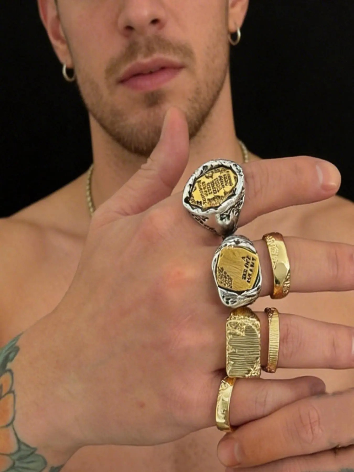 6 Pcs Bold Lava Texture Letter Rings, Streetwear Hip Hop Colorblock Metal Rings, Vintage Distressed Open Cuff Rings, Hip Hop Jewelry
