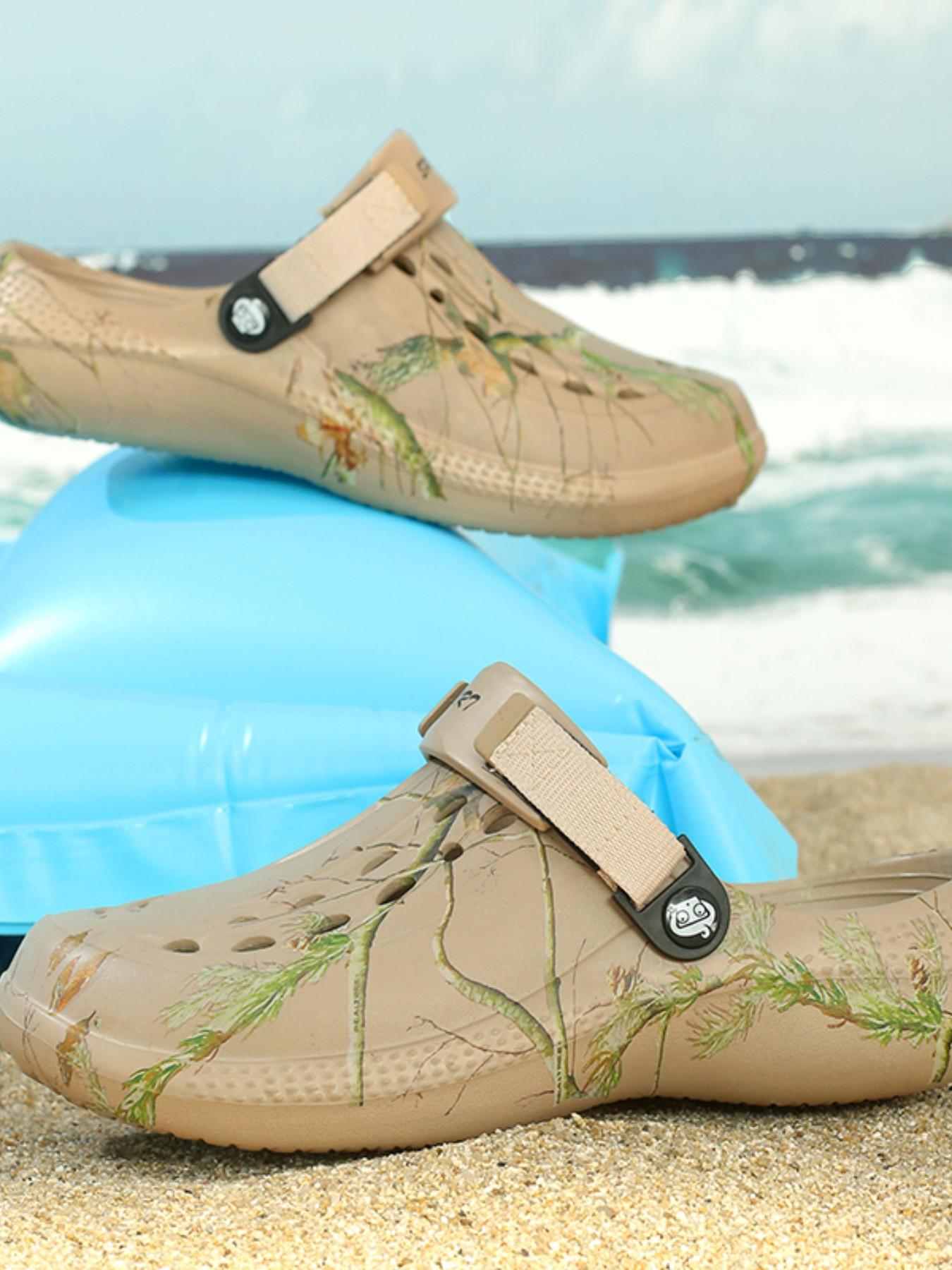 Summer New Holey Shoes Sandals for Men, Cross-Border Large Size, Two-In-One Graffiti Thick Sole, Water-Resistant Beach Shoes