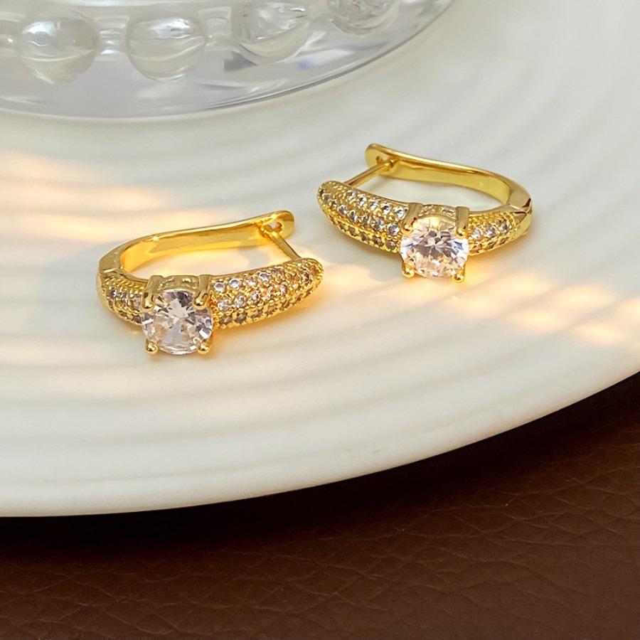 Korean version of popular jewelry, eight hearts and eight arrows, like water, ear buckles, temperament, light luxury and versatile, high-end earrings, earrings.