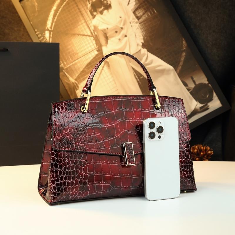 Luxury Wine Crocodile Texture Handbag, High-End Commuter Crossbody Bag, Elegant Mother Bag, Large Capacity Shoulder Bag
