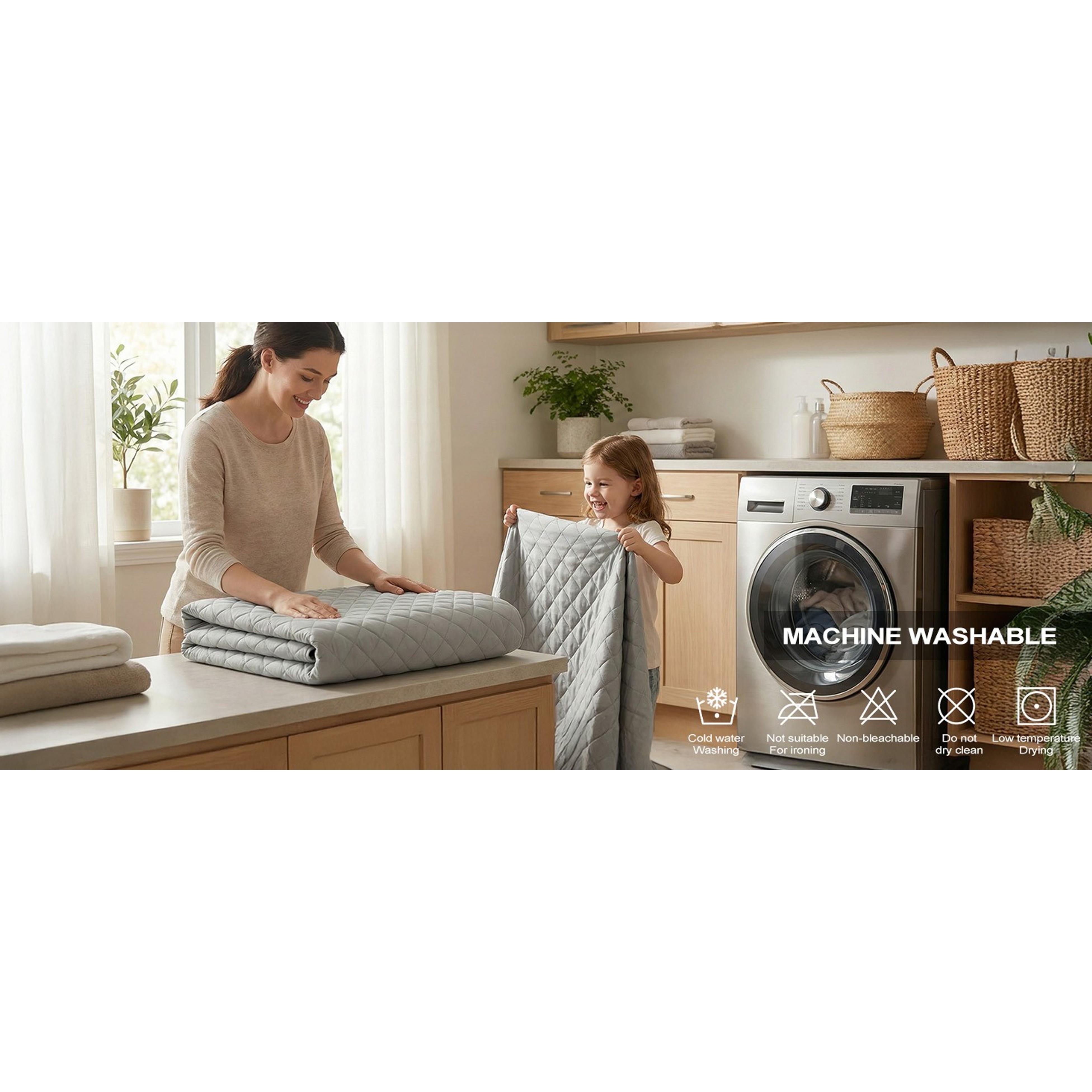 Pink Twin Waterproof Breathable Mattress Cover - Full-Size, Ultra-Soft, Machine Washable - Suitable for Home and Bedroom Use