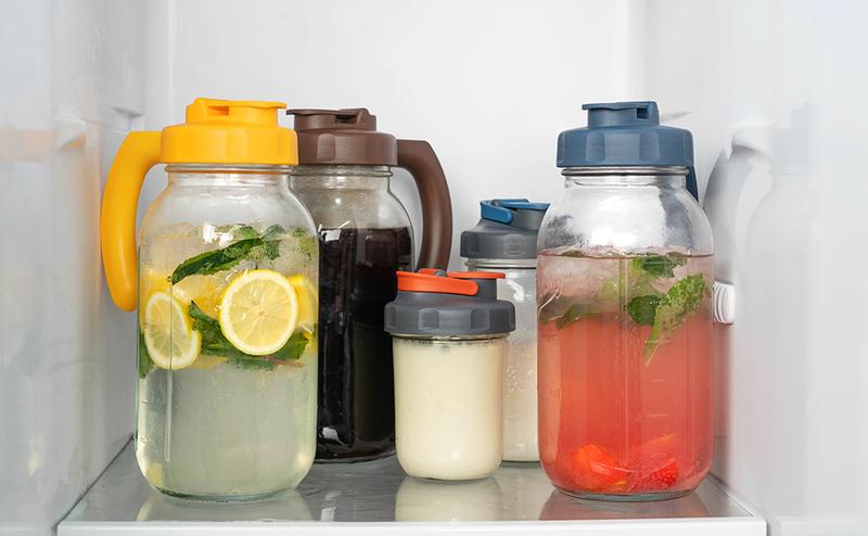 SOLIGT Mason Jar Pitcher with Handle, 64oz Wide Mouth, Airtight & Dishwasher Safe, Cold Brew Coffee Maker Pitcher, Glass Pitcher for Homemade Iced Tea Drinkware Jugs Lemon Tin Christmas Gift Ideas