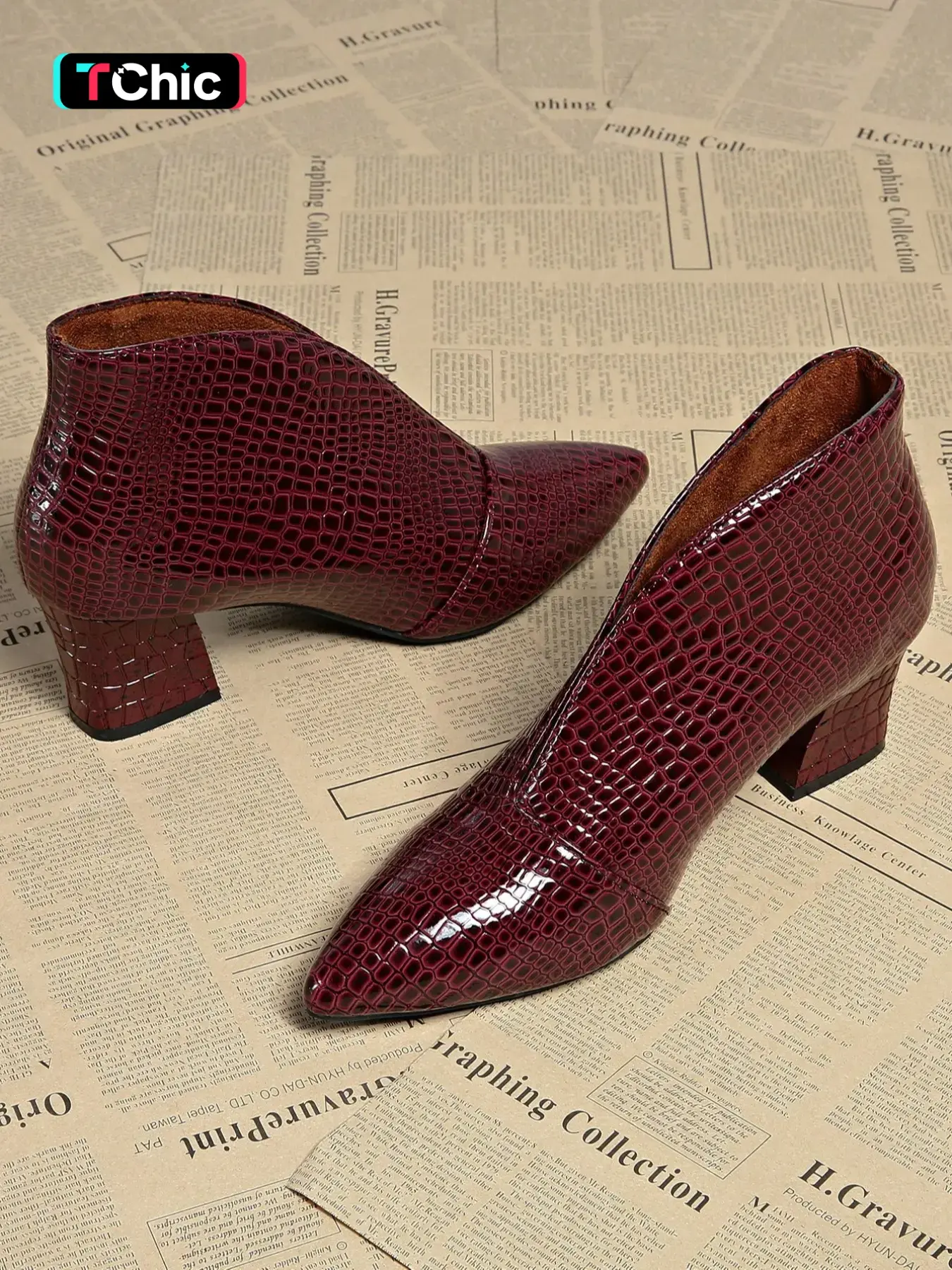 New Crocodile Pattern High Heel Chunky Ankle Boots, Women's Fashion Pointed Toe Slip-On Shoes, Vintage Luxurious Casual High Heels, Footwear Boot
