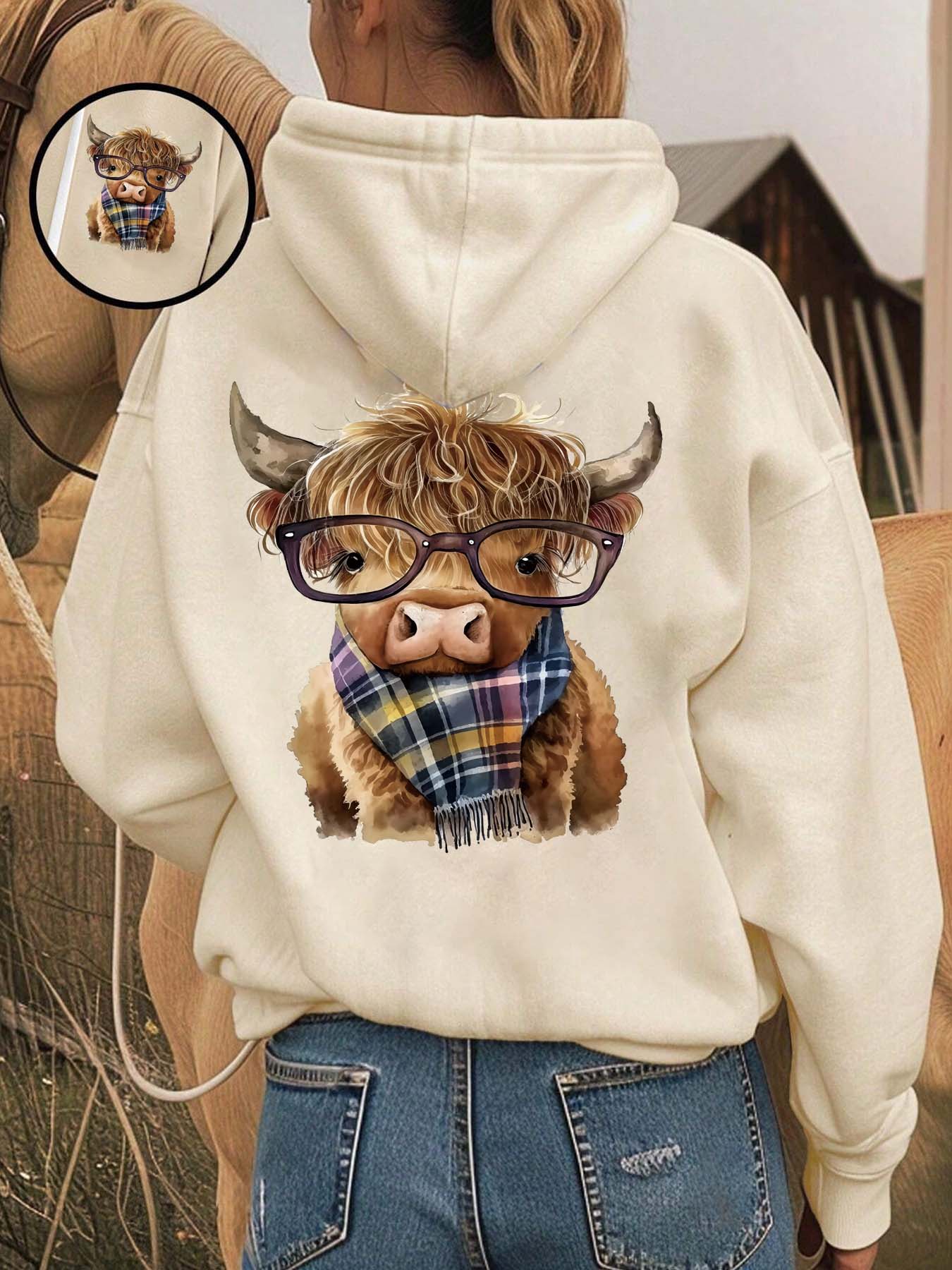 Cozy Fleece-Lined Printed Hooded Fitted Long Sleeves Sweatshirt, Funny Sweatshirt, Cute Highland Cow Animal Design, Unisex Casual Winter Fashion Womenswear with Soft Warm Plush Interior for Cold Weather Aesthetics, Casual Fitted Hoodie