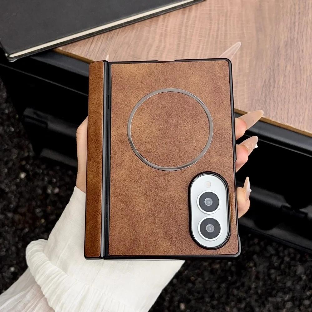 For the Galaxy Z Fold 8 Ultra/7/6/5/4, a luxurious faux-leather MagSafe Protective phone case featuring a spring-hinged shock-absorbing back cover