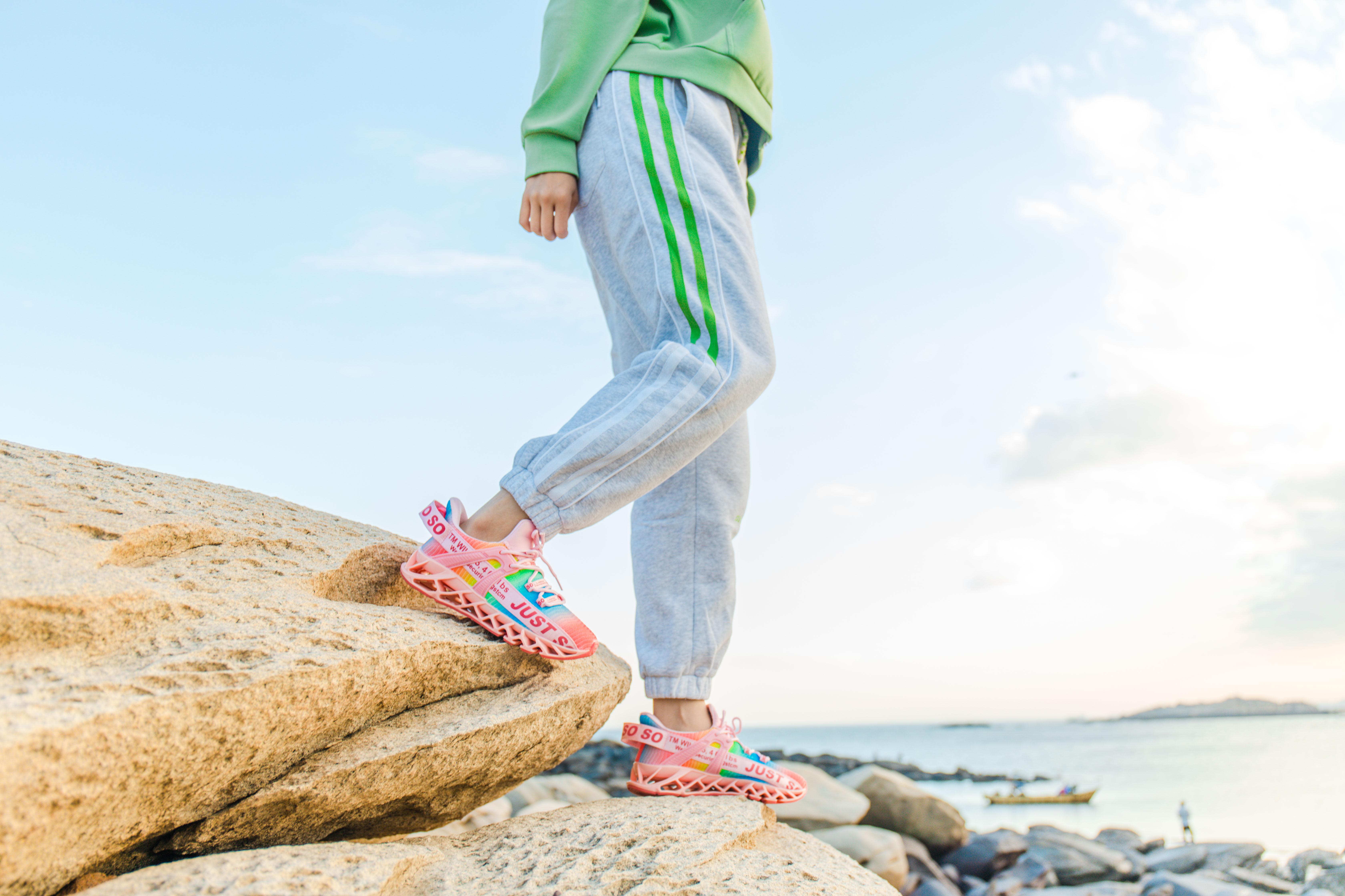 JointlyCreating Womens Walking Running Shoes Athletic Blade Non Slip Tennis Fashion Sneakers Knitted Mesh Upper Hollow Sole Support Sports Trainers