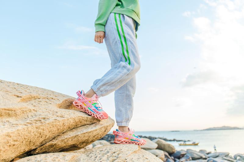 JointlyCreating Womens Walking Running Shoes Athletic Blade Non Slip Tennis Fashion Sneakers Knitted Mesh Upper Hollow Sole Support Sports Trainers