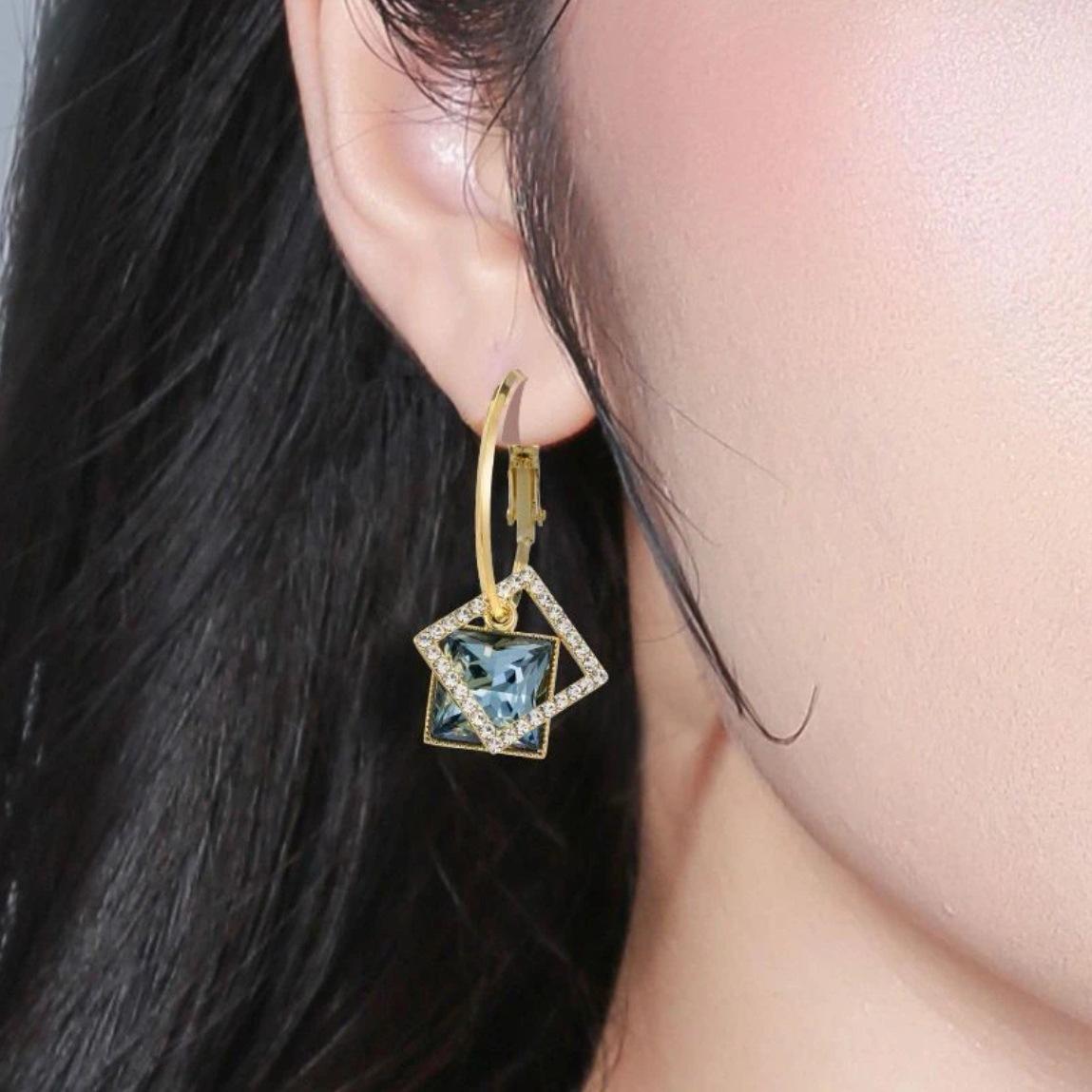 Square Hoop Earrings for Women, Modern Elegant Jewelry with Sparkling Cubic Zirconia and 925 Silver Needle, Female, Adds A Sparkling Allure, Statement Earrings, Unique Earrings