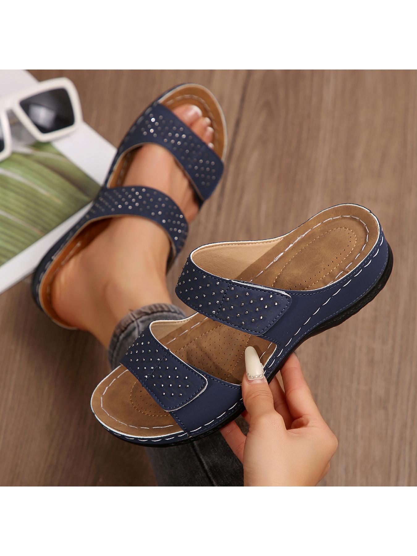 Women's slide sandals with full rhinestone design, simple yet stylish and eye-catching. Featuring thick, comfortable soles that add height without tiring your feet, a must-have for commuting and dating.