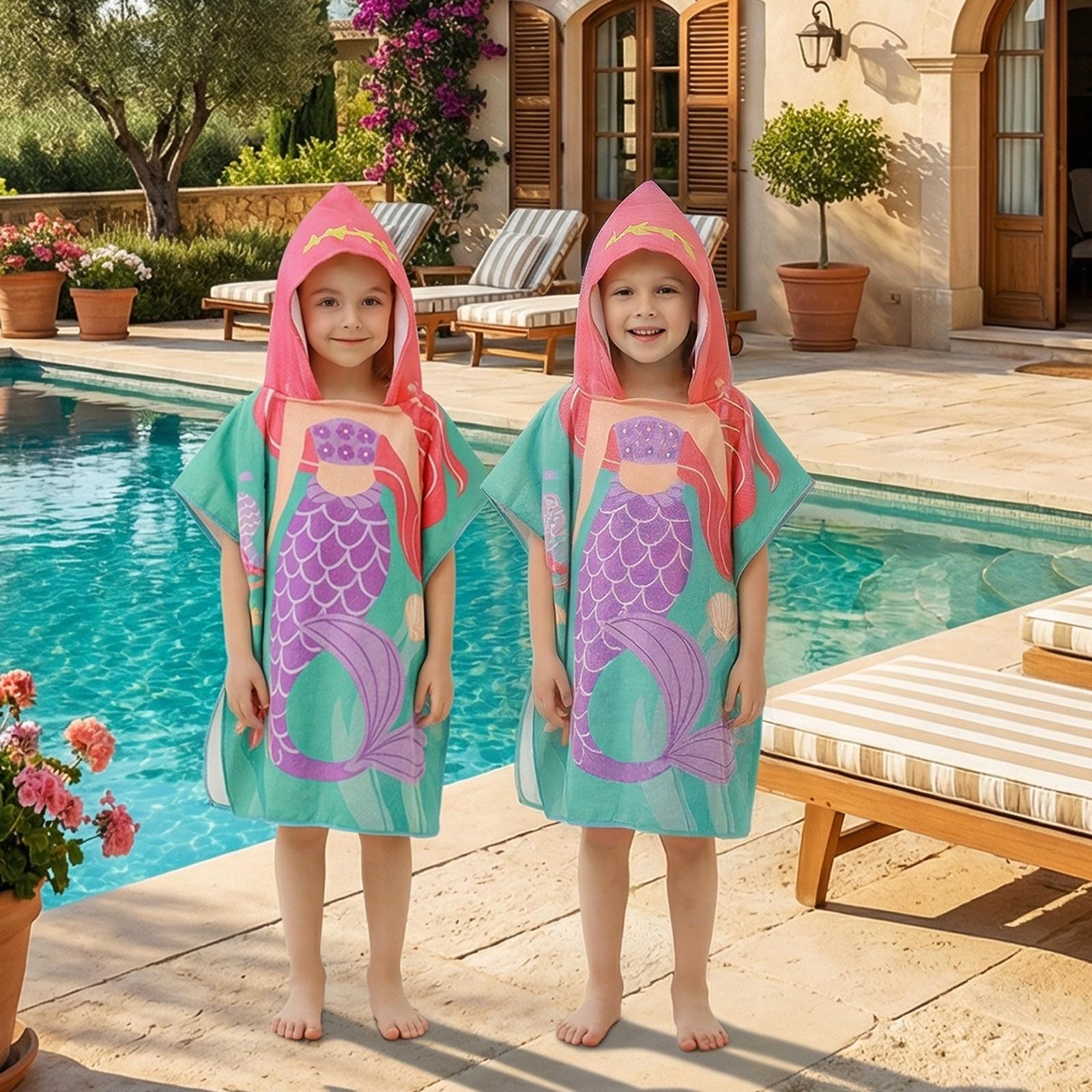 Animal Cartoon Print Bathrobe Cape, Soft Quick-Dry Beach Towel, Hooded Robe for Indoor Parties, Perfect for Beach and Home Use