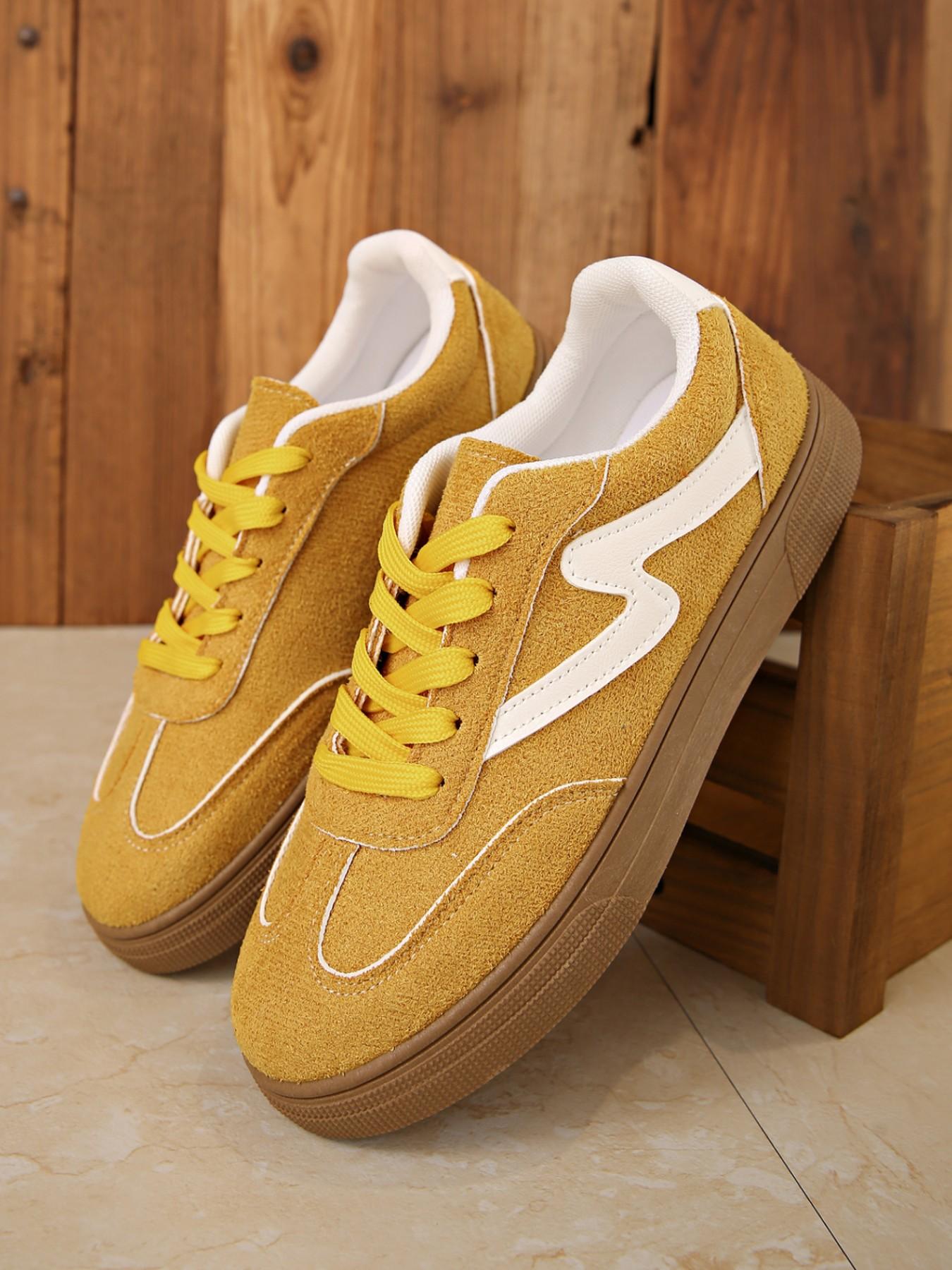 Women's 90s Style Low Top Casual Sneakers, Student Soft Sole Comfortable Flat Walking Shoes, Trendy Retro Athletic Footwear