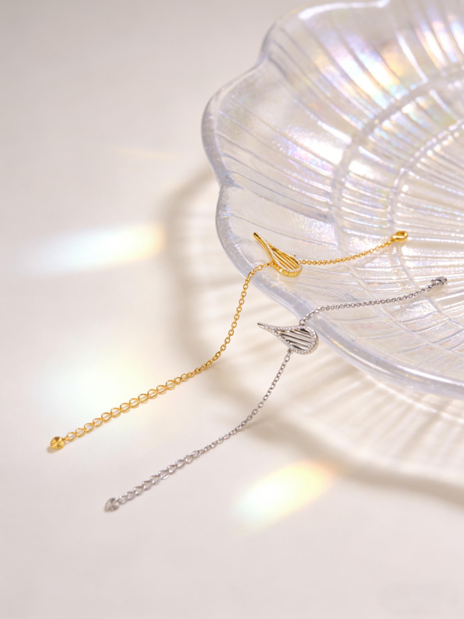 Luxury Minimalist 18K Gold Plated Teardrop Bracelet, Dainty Adjustable Chain For Women, Perfect Daily Office & Bestie Gift