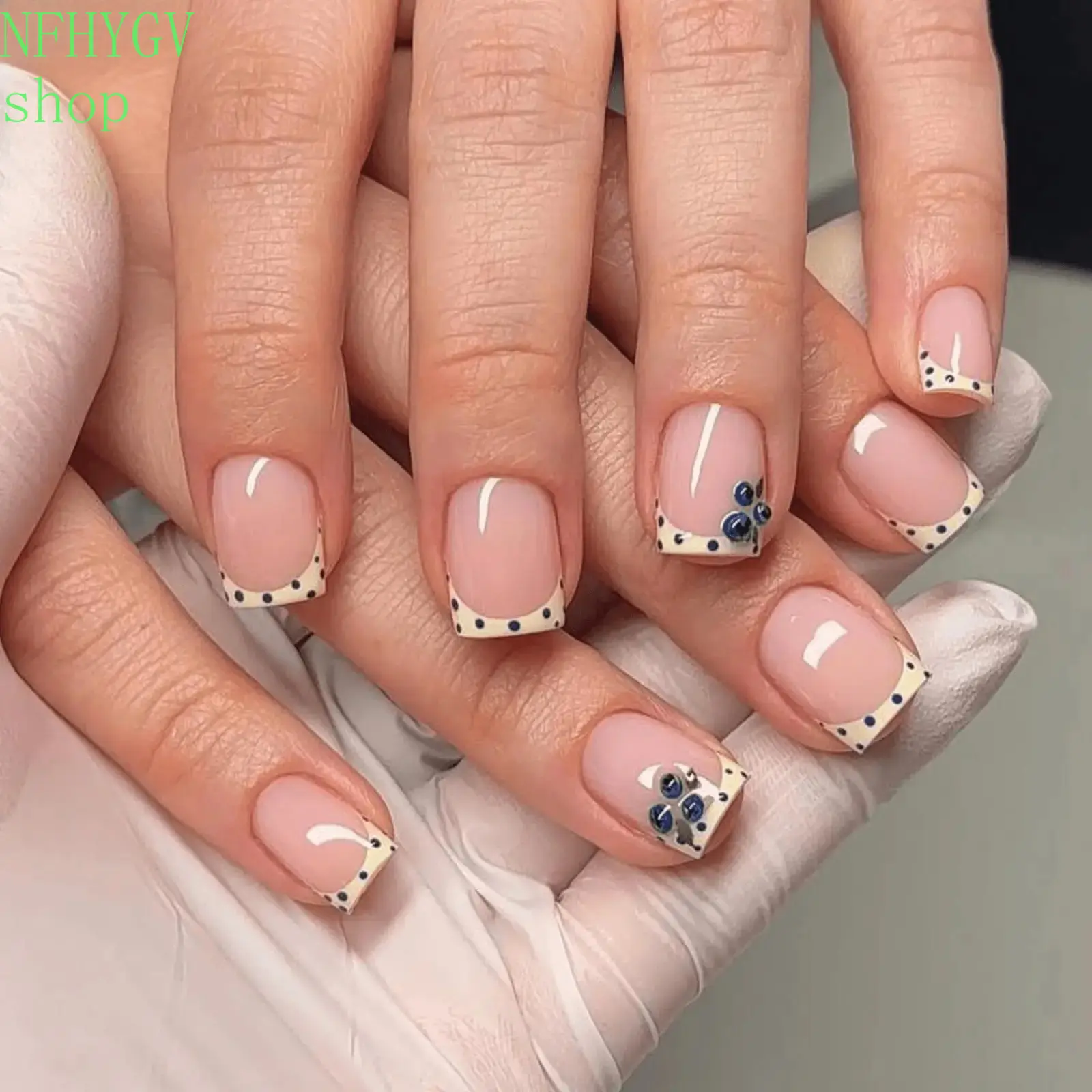 24‑Pcs Glossy Short Square Press‑On Nails, Nude Base With French Polka Dot, 3D Blue Flower And Rhinestone Details, Reusable Glue‑On Artificial Nails for Women’s Daily Wear And Back‑To‑School Styling