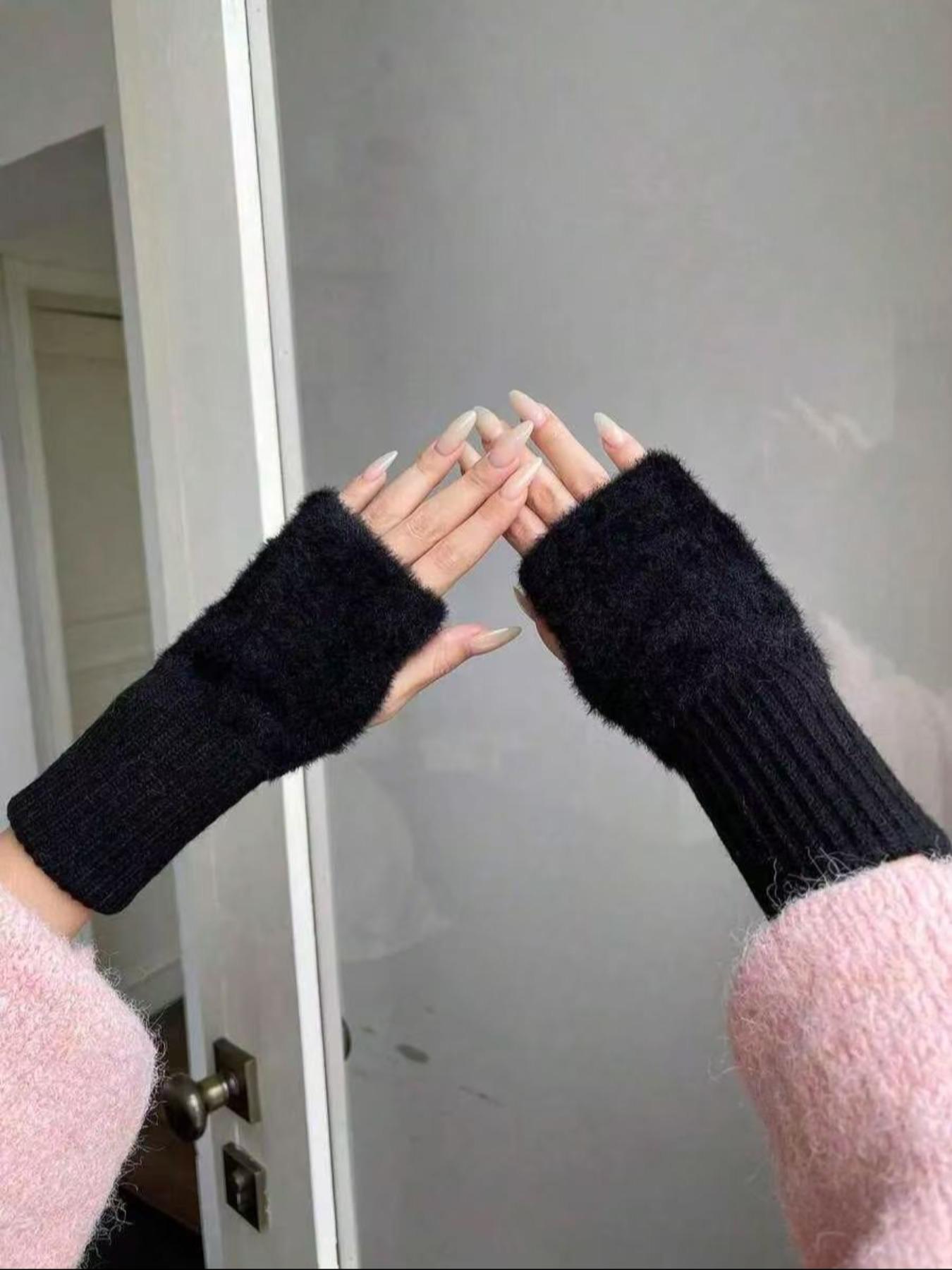 Unisex Fashion Fleece Knit Half Finger Fingerless Gloves, Soft Warm Non-Clunky, Perfect for Streetwear, Parties, Fall Winter Outdoor Use