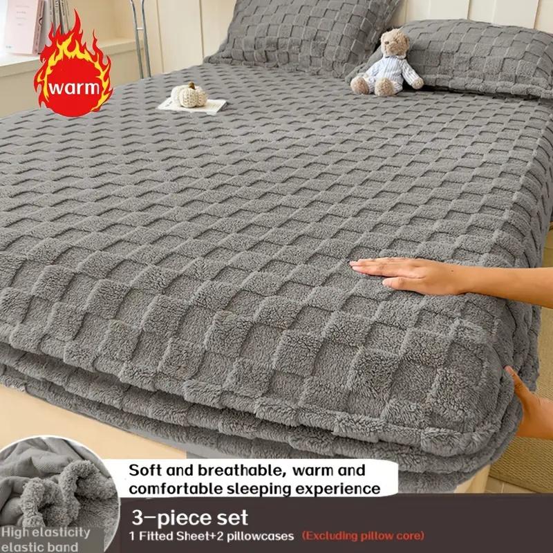 Floral Plaid Fleece Bedding Set, Includes One Fitted Sheet and Two Pillowcases, Warm Bedding for Comfortable Sleep Nights, Bedsheet Sets