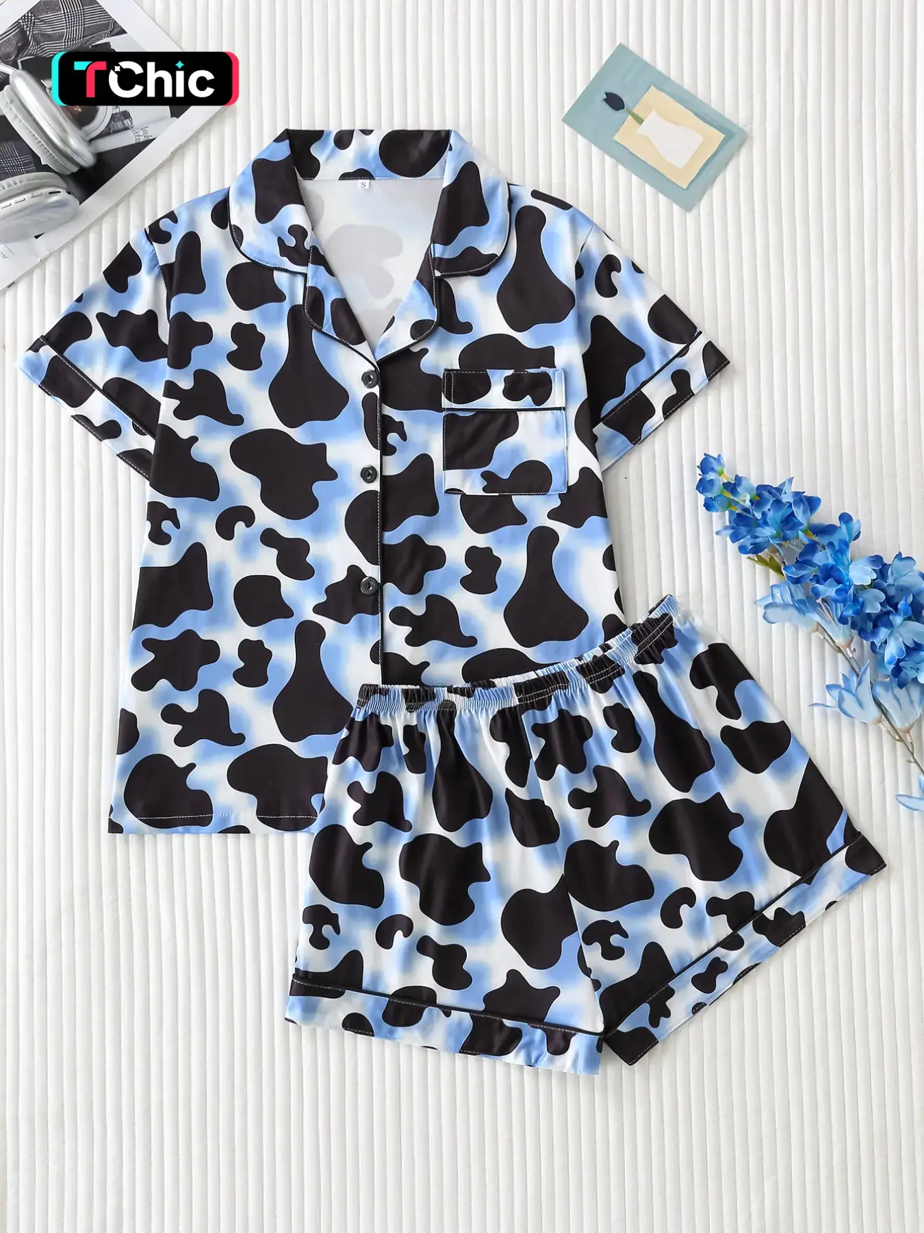 Women's 2-Piece Pajama Set, Blue Cow Print, Fitted Casual Style, Button Front Short Sleeve Top & Loose Comfortable Shorts, Fresh Lightweight Sleepwear, Casual Lightweight Loungewear, Pjs, Homewear, Womenswear, Animal Print Pajamas