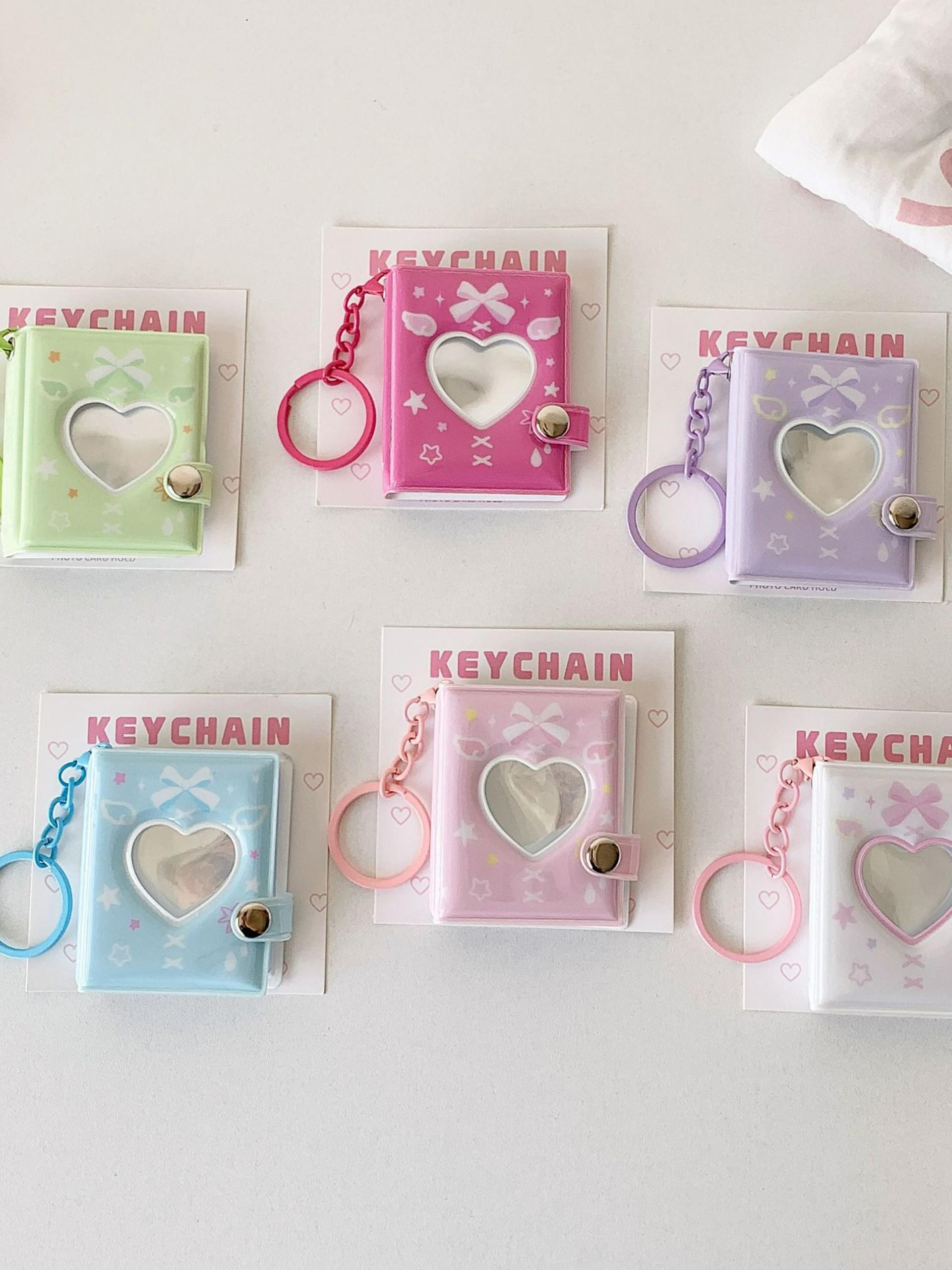 Mini 2 Inch Photo Album Keychain Holder, Holds 32 Photos, Heart Design, Perfect for Friends and Girls, Ideal Gift for Besties