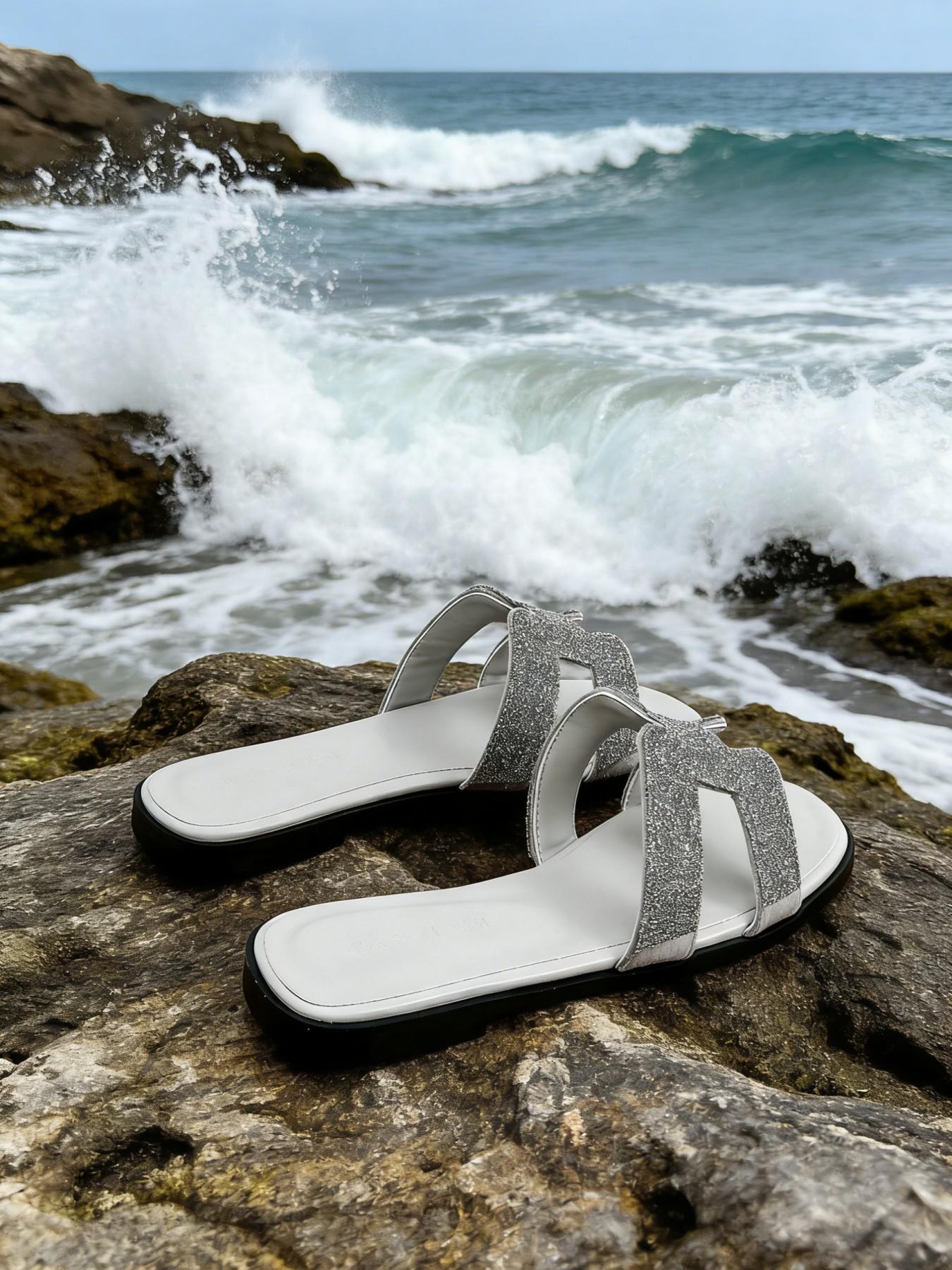 Women's Summer Fashion Sandals, 333-1 Diamond Design, Flat Sole, Textile Upper, Rubber Sole, Ideal for Beach & Travel