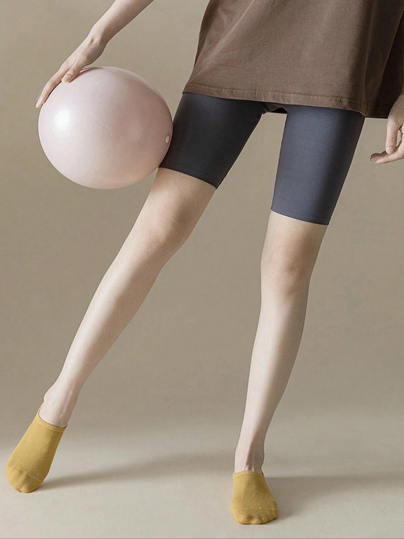 Women's Low Top Yoga Socks, Non-Slip Silicone Grip, Solid Color, Ideal for Indoor Fitness, Dance, Gym, Pilates, Trampoline, Ballet