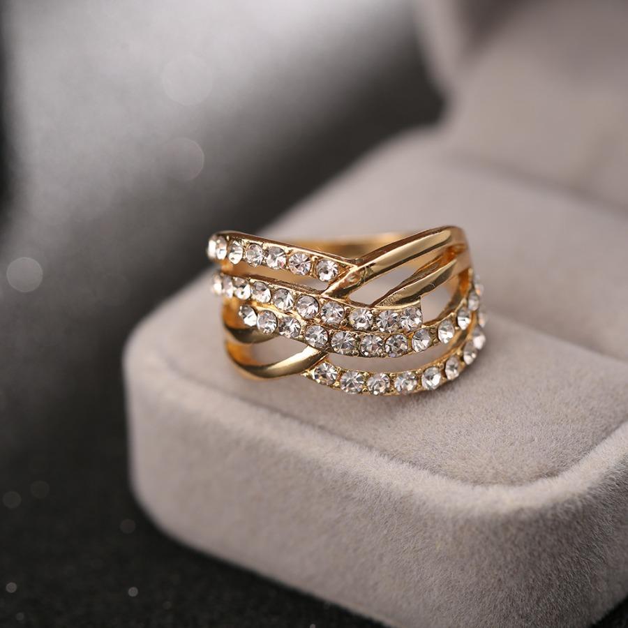 Twist diamond ring, ring women's hollow engraved diamond ring