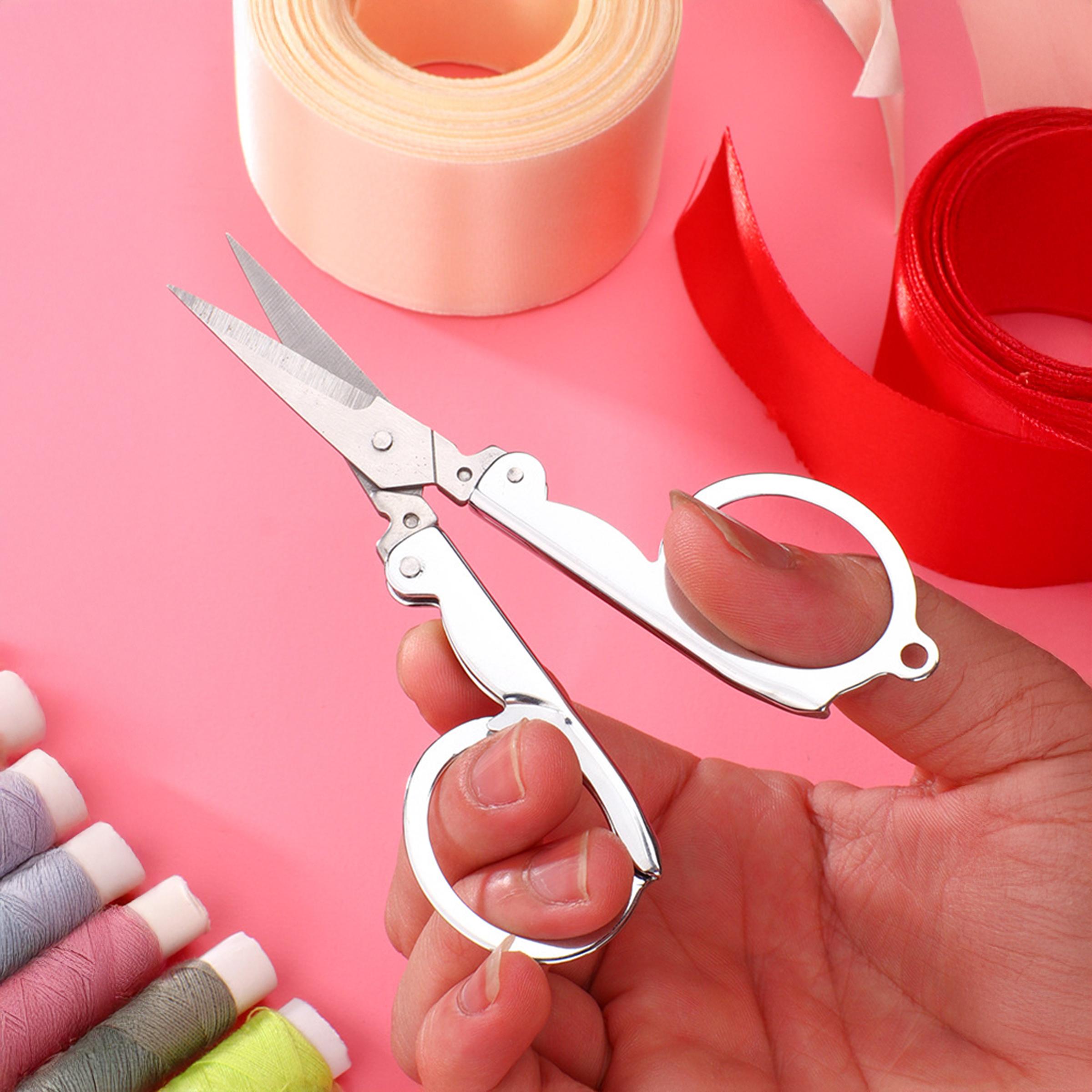1pc Folding Scissors, Steel Small Scissors Pocket Portable, Foldable String In Key Ring Travel Scissors Mini Craft Knife, Paper Cutters, Cutting Supplies