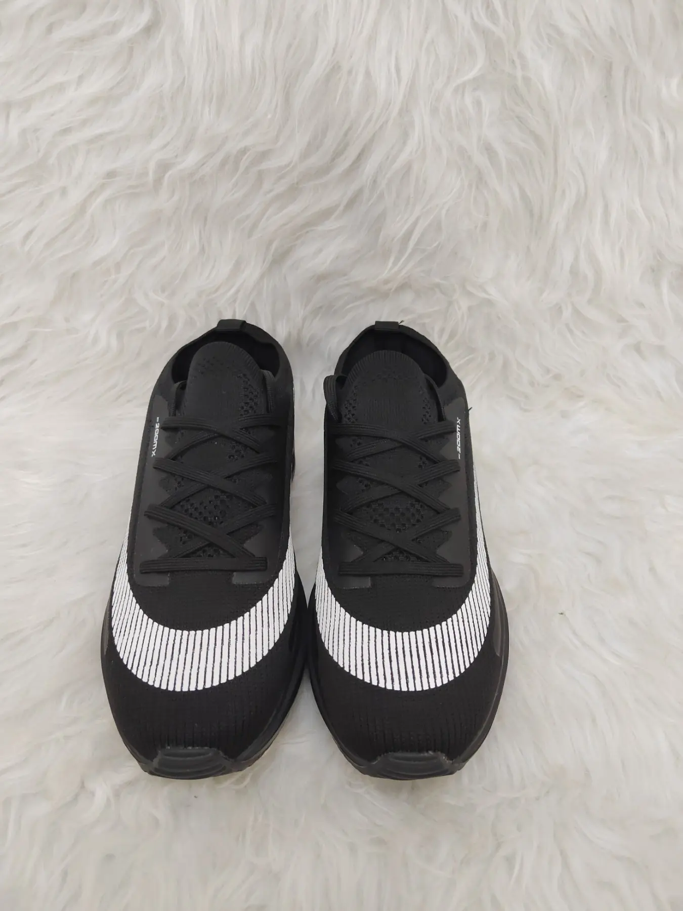 Ultra-Light Cushioned Running Shoes, Knitted Running Shoes, Shock-Absorbing Marathon Sneakers, Unisex Professional Sports Shoes, Comfortable Casual Hiking Boots, Sporty Running Shoes, Walking Running Sneakers