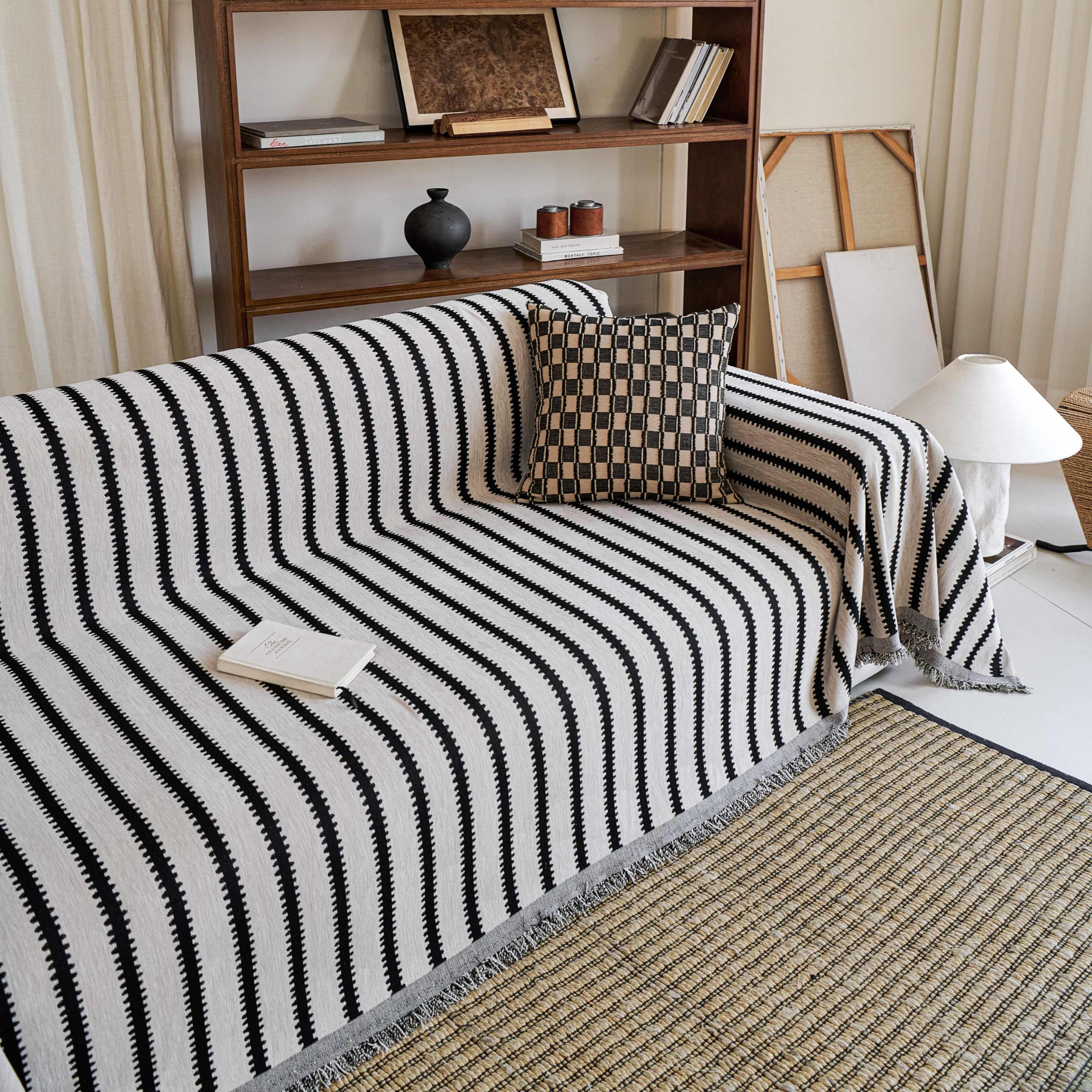 Boho Style Chenille Sofa Cover, Geometric Pattern, Reusable All-Season Sofa Protector, Anti-Scratch Non-Slip, Ideal for Living Room & Airbnb