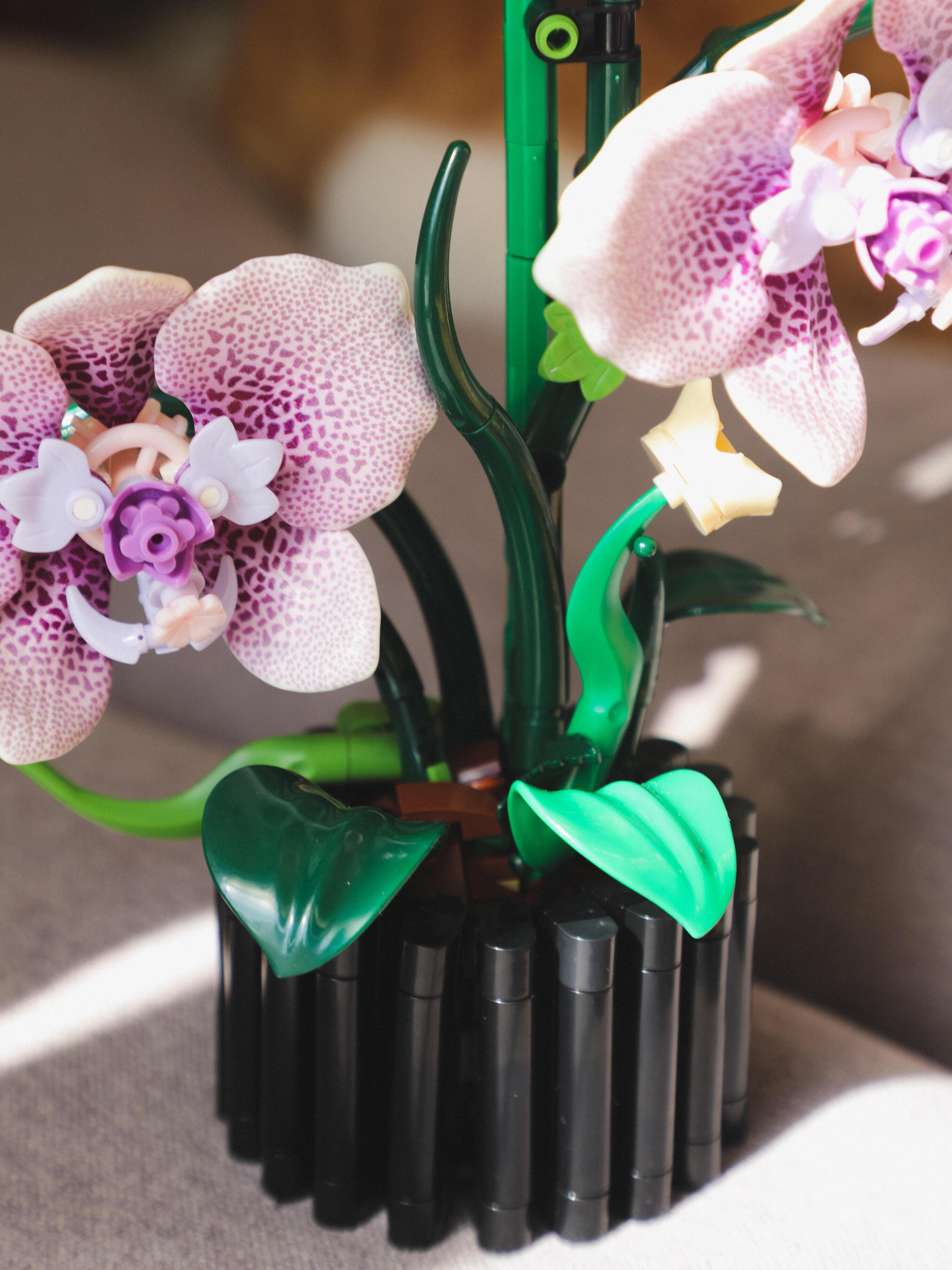 619pcs Orchid Building Block Set, Flexible Petal Joints Adjustable Angles, DIY Orchid Plant Kit, Adult Version, Home Decor Gift