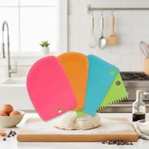 Flexible Fondant Scraper: 4-in-1 Anti-Stick Baking Tool, Heat-Resistant & Anti-Mold Icing Smoother. Professional Cake Decorating, Easy-Clean Design. Must-Have for Baking Enthusiasts.