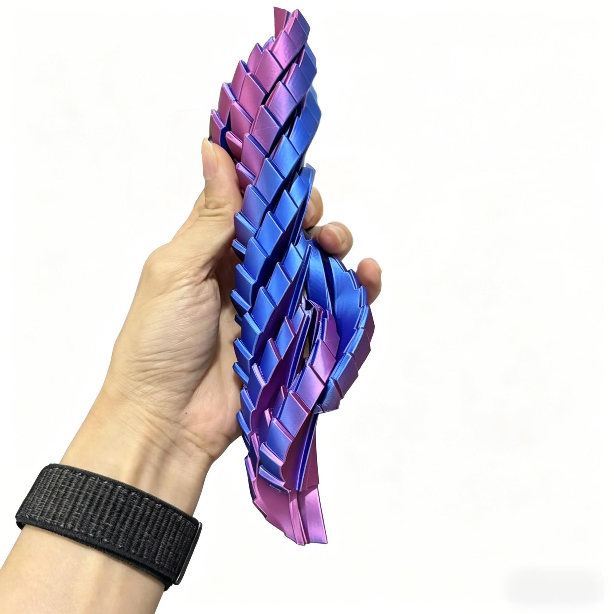 3D Printed Twist Egg, Pla Eco-Friendly Material, High Aesthetic Stress Relief Toy, Bendable and Transformable, Anxiety Relief, Gift for All Ages, Large Size, Multiple Colors Available