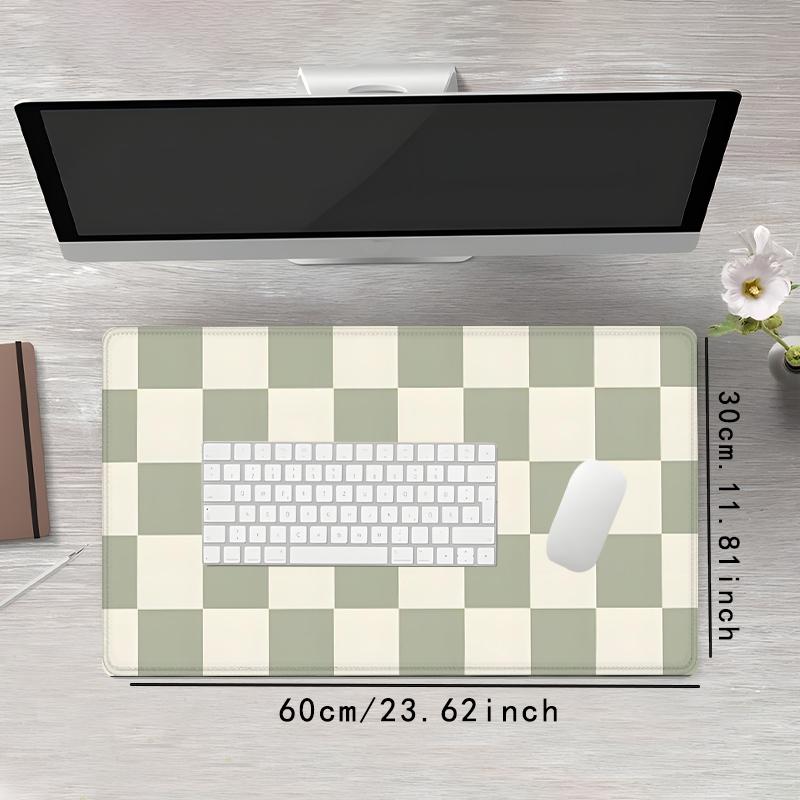 Checkerboard Pattern Mouse Pad, 1 Count Rectangle Gaming Mouse Pad, Office Desk Keyboard Mat for Home Office Game Room Desk, Cute Desk Accessories