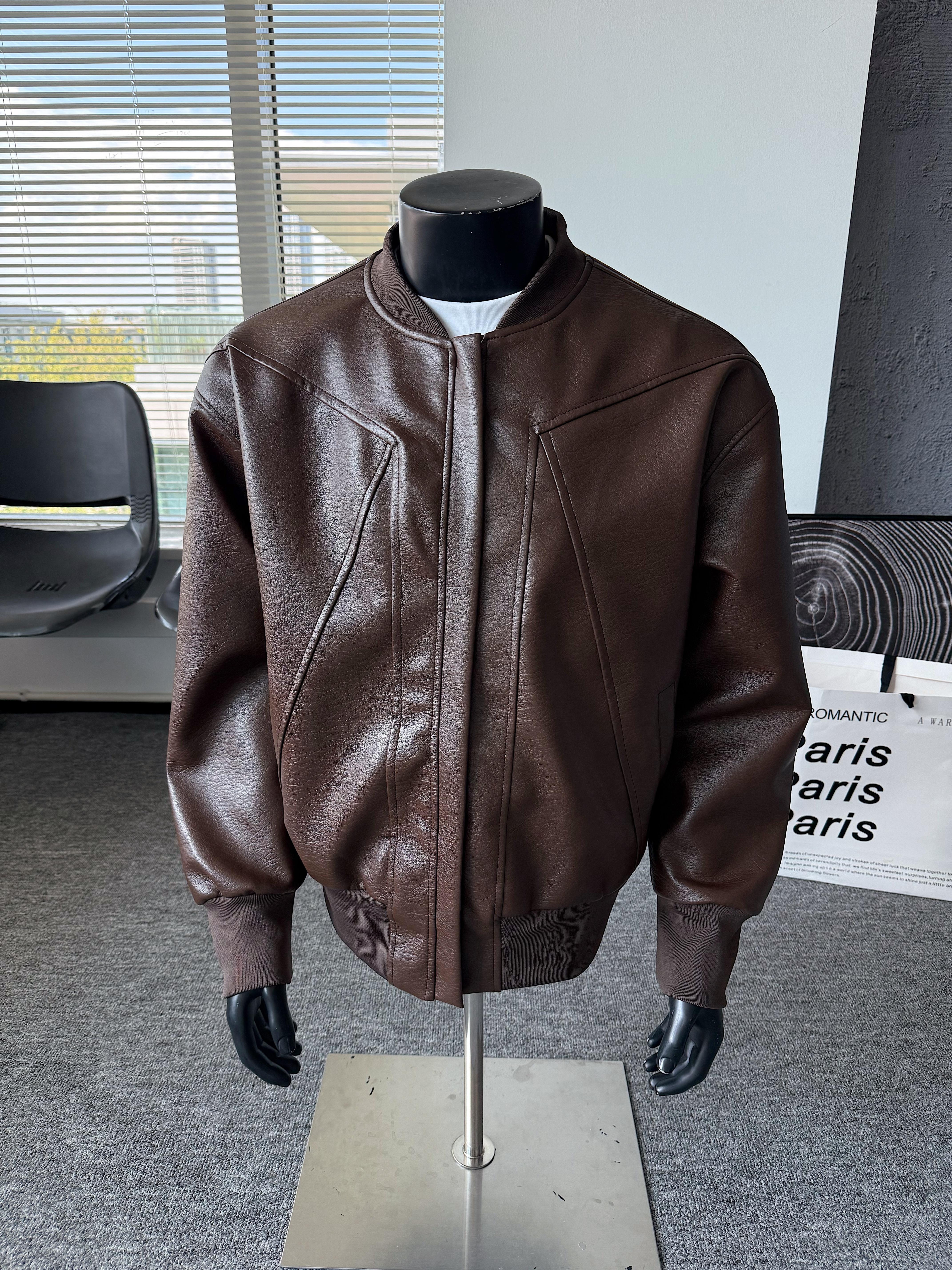 Men's Windproof Leather Jacket with Zipper Closure Solid Color Sport Style Pilot Motorcycle Model Multi-functional Outerwear Collared Neck Long Sleeve Fitted Casual Coats