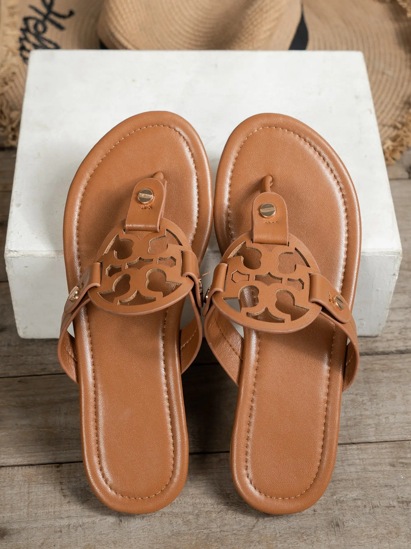 Women's Summer Sandals, Casual PU Leather Slippers, Anti-Slip Soft Sole, Plain Design, Perfect for Beach and Daily Wear