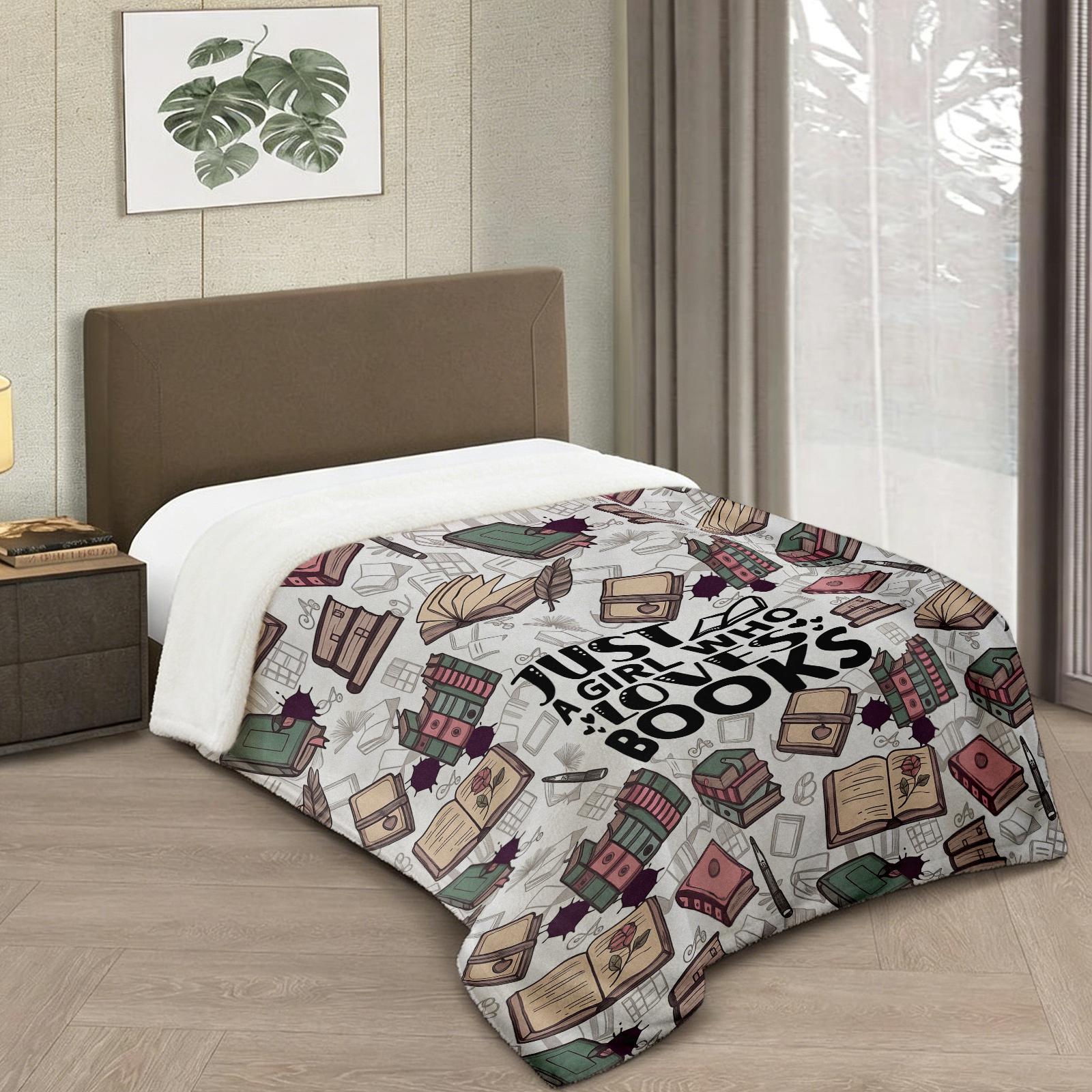 Flannel Blanket - a Warm Choice for Every Book-Loving Girl, Celebrating The Dreams of Readers. The Gentle And Stylish Patterns Add Color to The Reading Experience