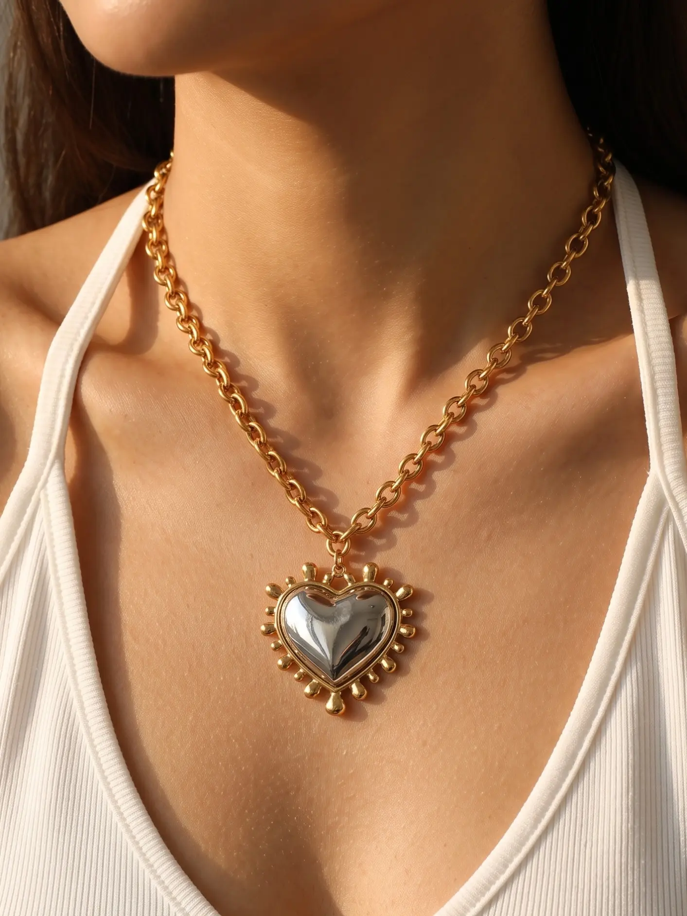 Women's Dual Tone Heart Pendant Necklace, Stainless Steel Vintage Beaded Heart Chain, Retro Colorblock O-Chain Daily Layering Jewelry Gift, Stainless Steel Chains