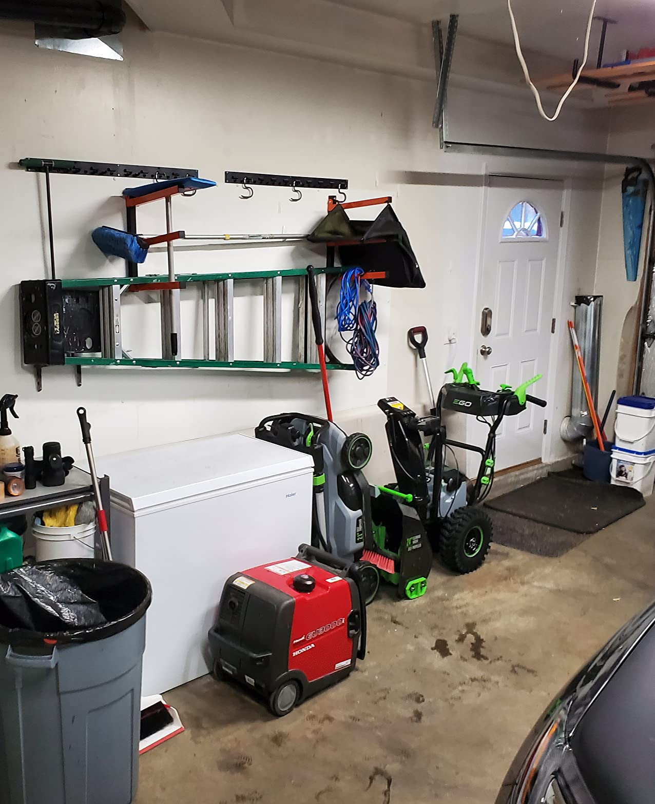 Heavy-Duty Lumber Storage Rack–3 Levels Shelf Wall Mounted,space-saving,Organize long items like wood, pipes, and skis for garage