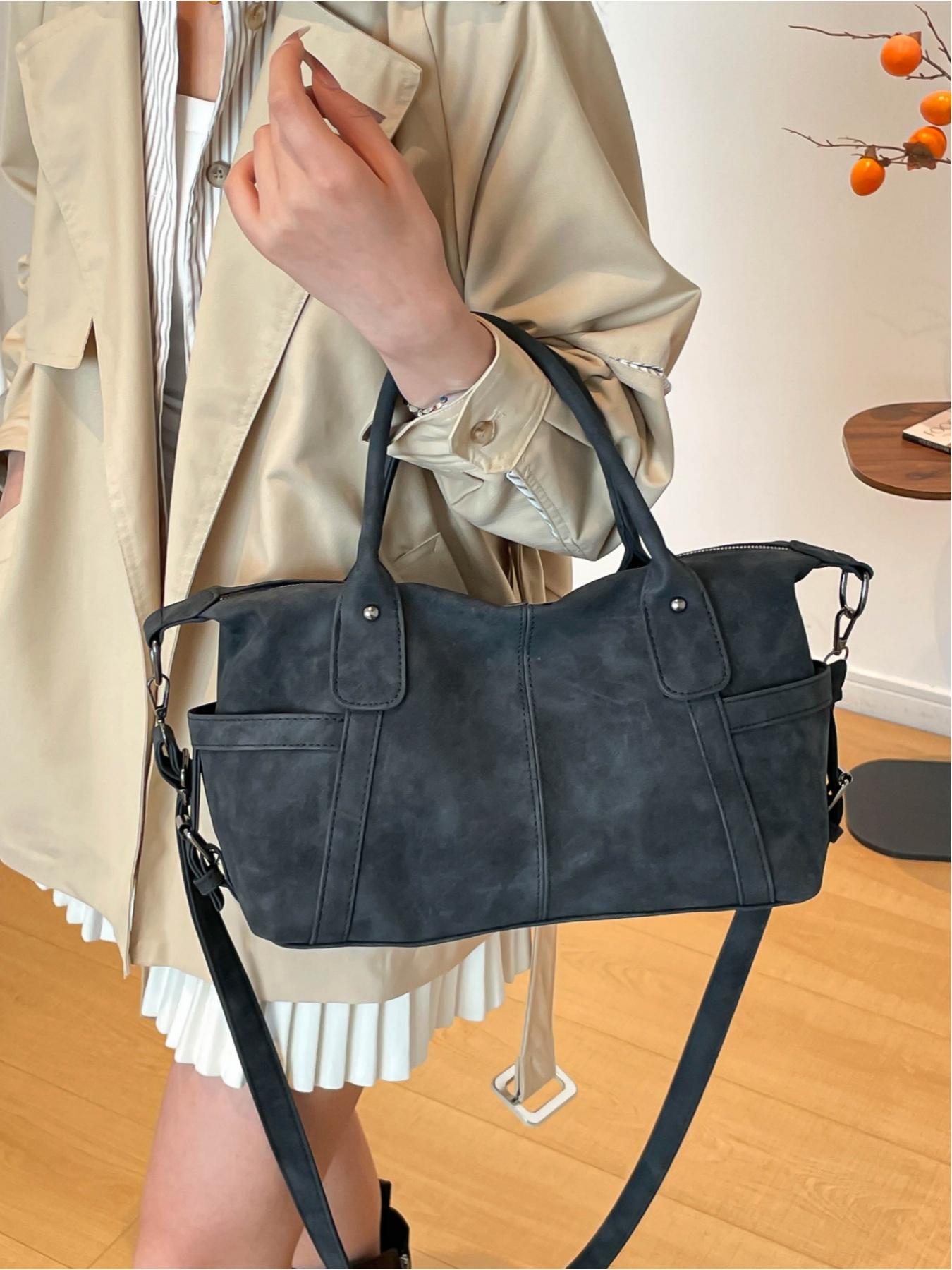 This vintage-style leather handbag is a large-capacity crossbody, shoulder bag, Pu Tote Satchel suitable for commuting, shopping, short trips, work, and everyday accessories. Available in multiple colors, it's versatile and easy to match.