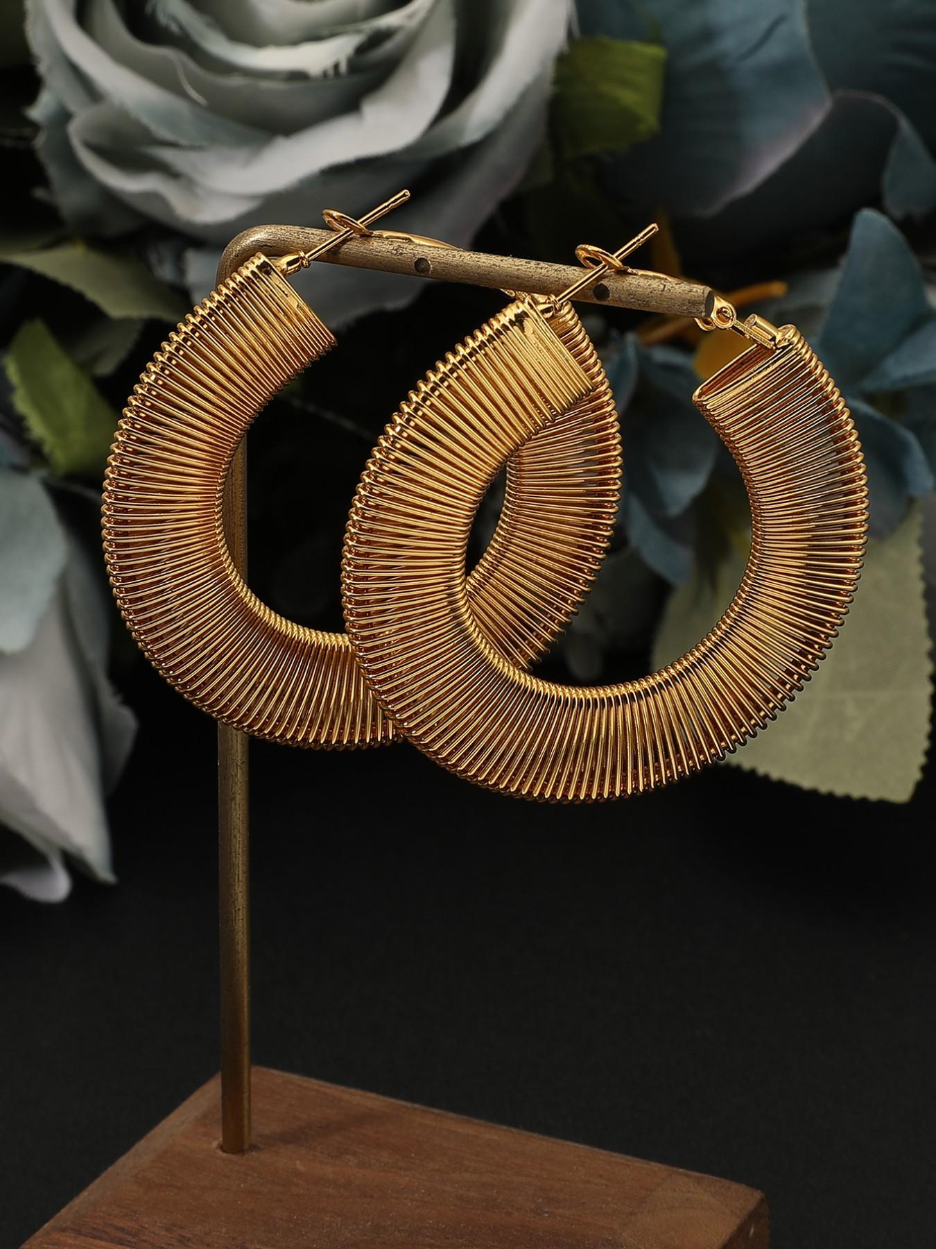 Vintage Striped C-Shaped Hoop Earrings, 18k Plated, Retro Style, Titanium Alloy, All Seasons, Luxury Ear Jewelry