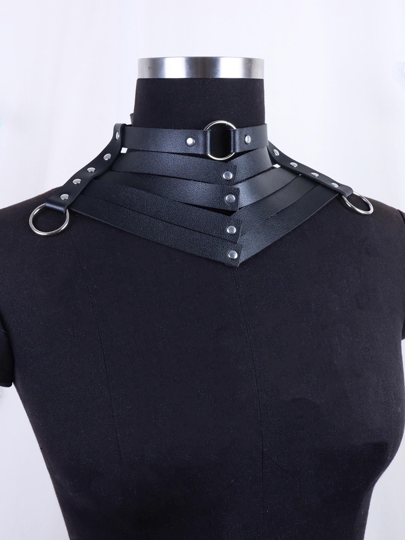 Women's Punk Style PU Leather Choker Necklace, Stackable Clavicle Chain, Halloween Dark Gothic Role Play Accessory, All Season Fashion Costume Prop, Adjustable Choker, Gothic Witch Jewelry