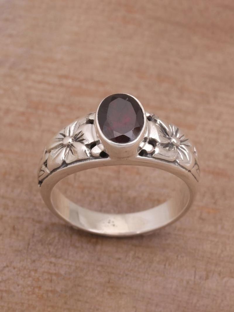 Bohemian Ethnic Carved Zircon Ring, Vintage Aged Look, Elegant Party Holiday Design, Versatile Women's Jewelry