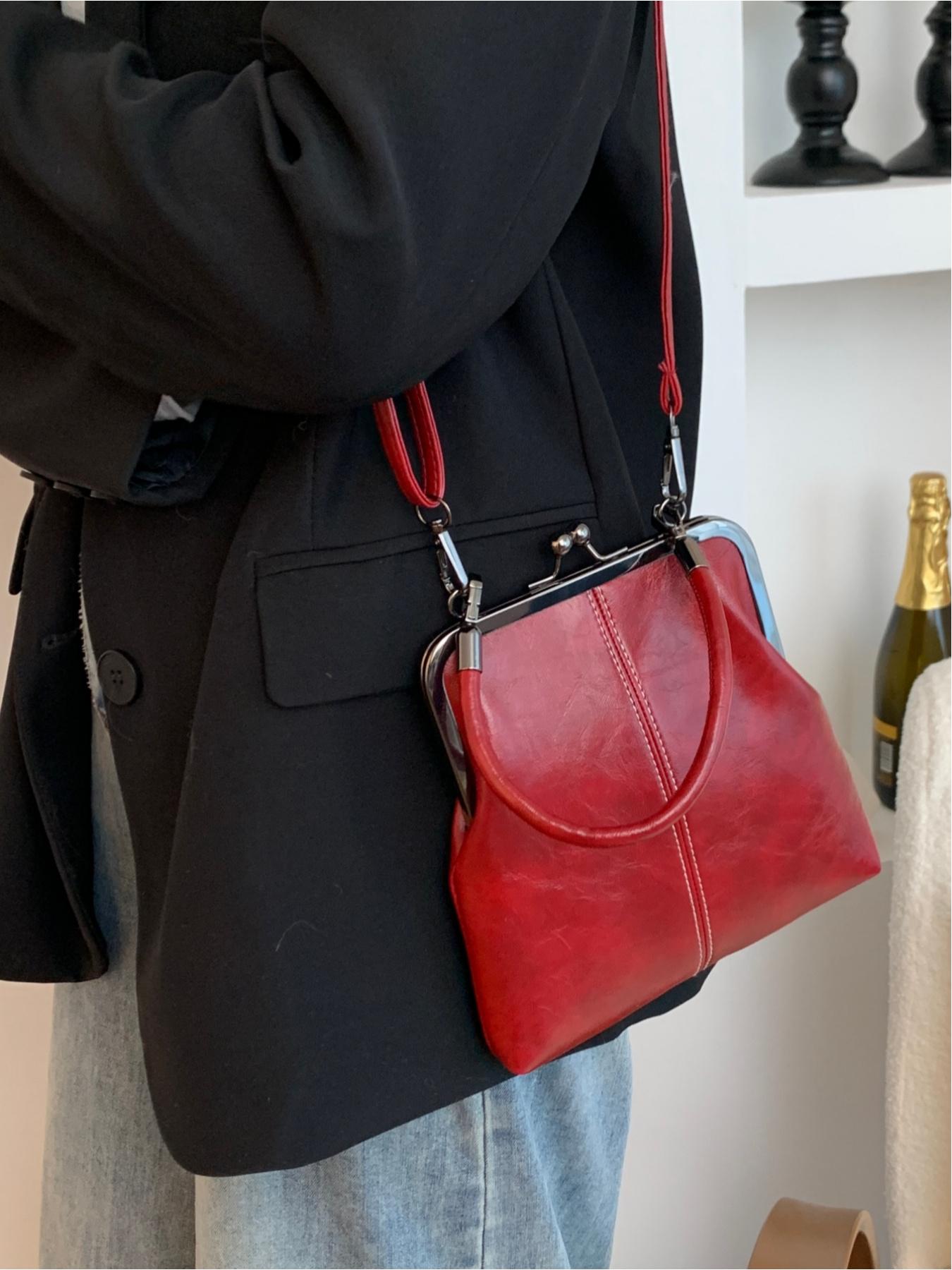 European and American style retro clasp purse, high-end waxed leather crossbody bag, niche design, suitable for parties, dinners, shopping, commuting, and everyday accessories, Lightweight Crossbody Bag, Fashionable Unique Bags