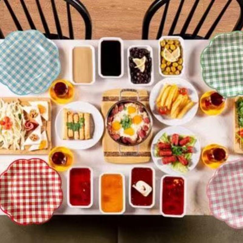 Party Supplies Set, 10-Person Plaid Design, Includes Tablecloth, Paper Plates, Cups, Napkins, Cutlery, Ideal for Birthday Parties