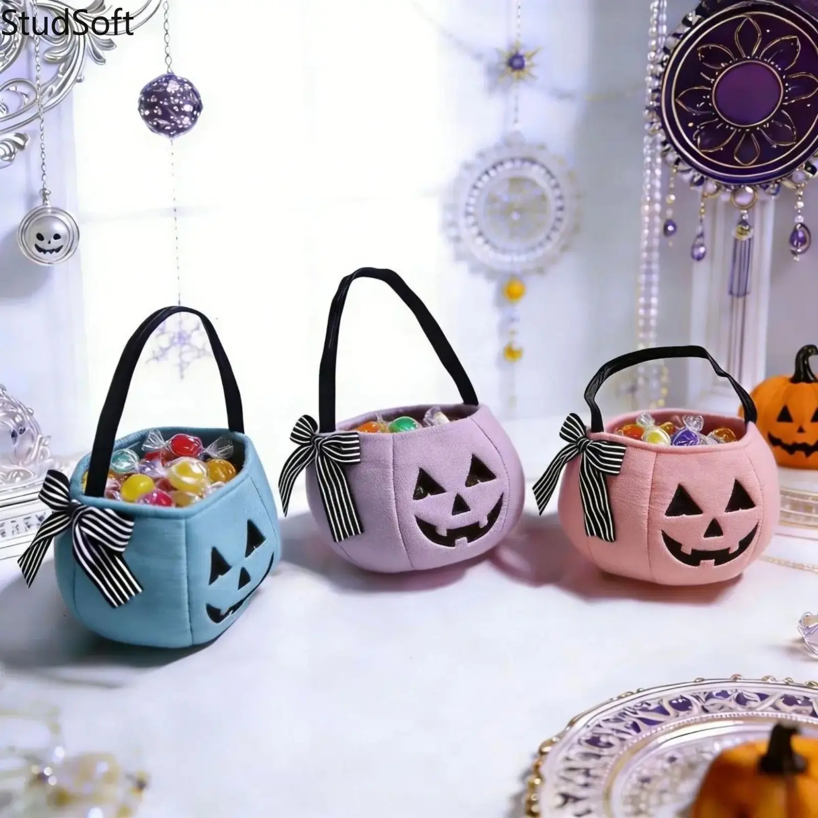 4PCS Soft Plush Pumpkin Bucket Bags Halloween Trick-or-Treat Candy Basket with Carry Handle Cute Portable Gift Pouch for Child Party Supplies, Candy Baskets, Plush Fabric