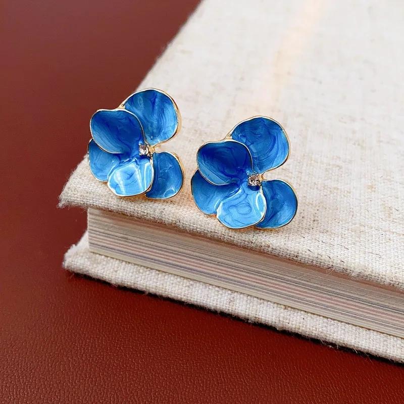 【Butterfly Orchid Stud Earrings】1Pair Spring and Summer Flower Petal Earrings Boho Ultra-Chic 3D Flower Earrings with Vintage Blue Glaze Floral Studs