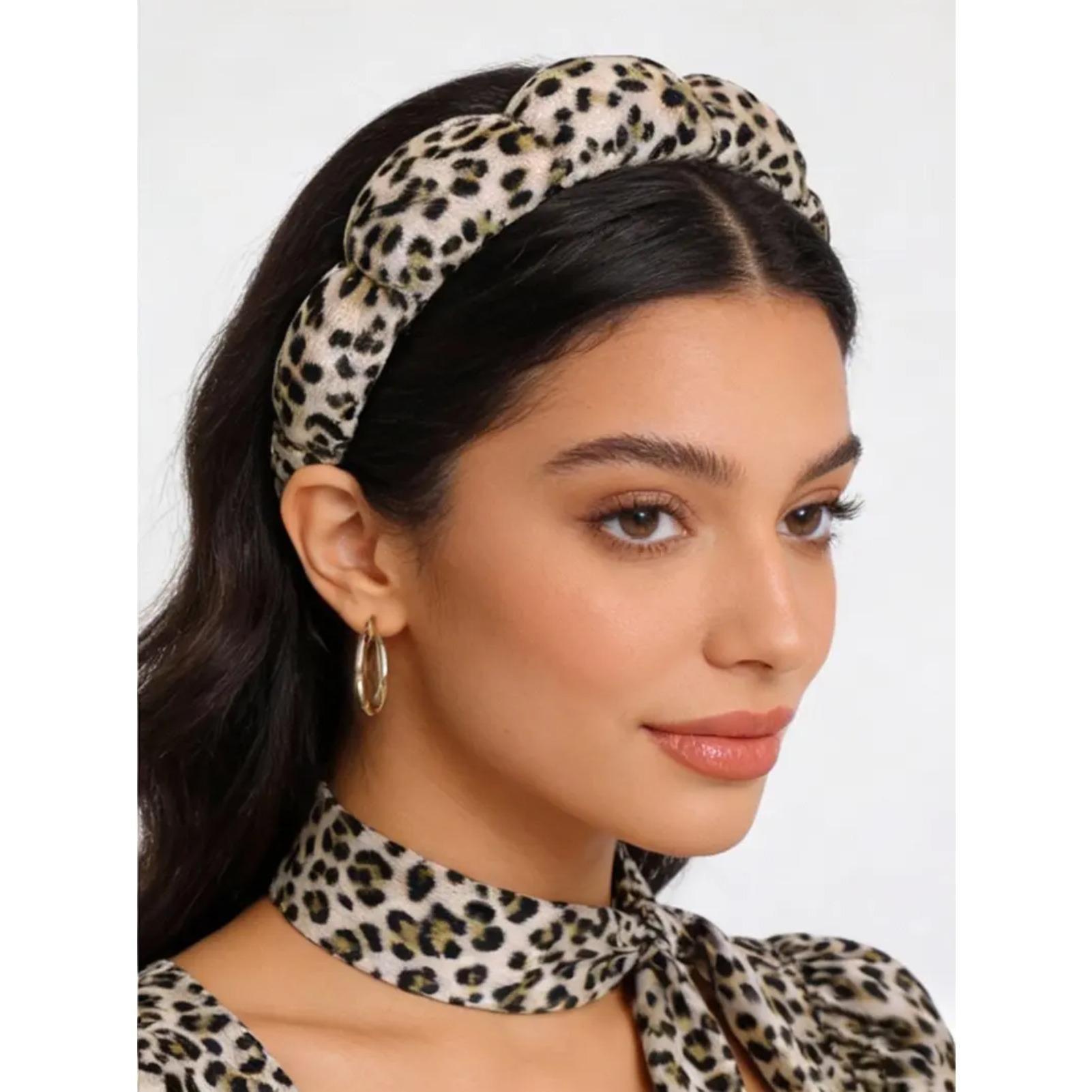 Puffy Cloud Makeup Headband, Soft High‑Crown Synthetic Sponge Fabric, Unisex Anti‑Slip Hair Band, One Size Comfort Accessory for Skincare And Face Washing Routines